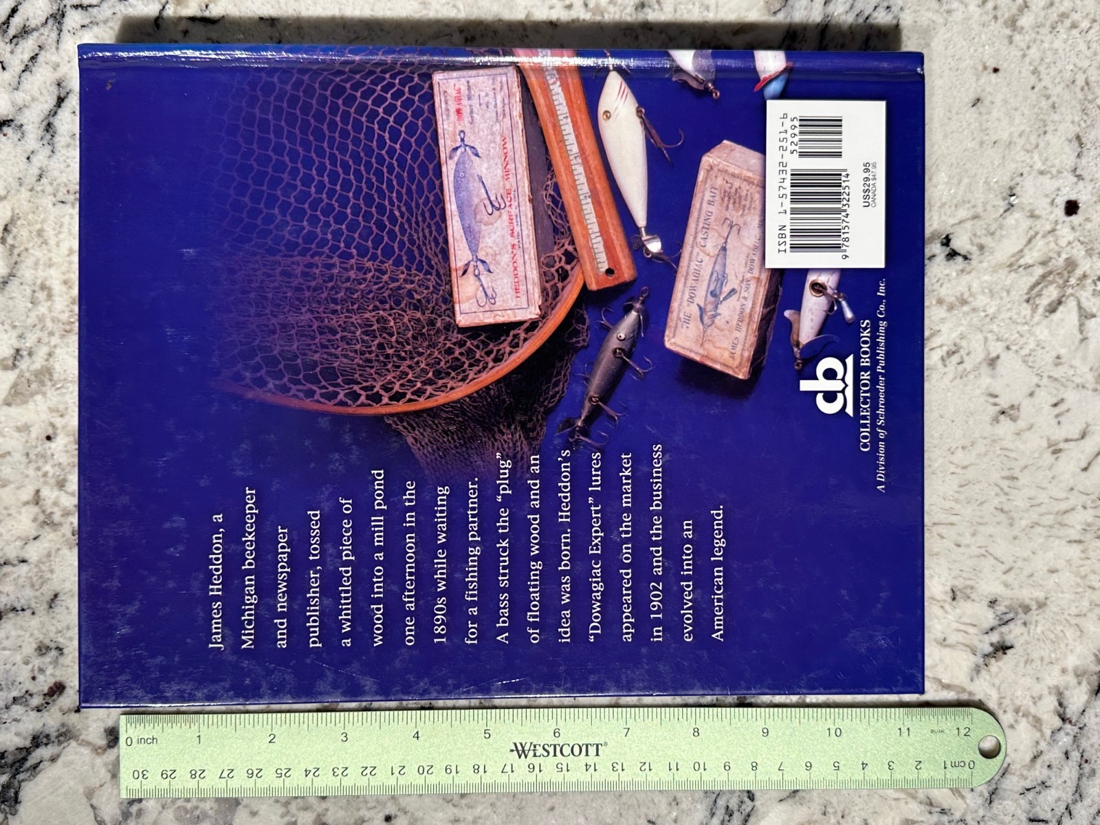 THE HEDDON LEGACY A Century of Classic Lures HC Book Roberts Pavey 2002 Fishing