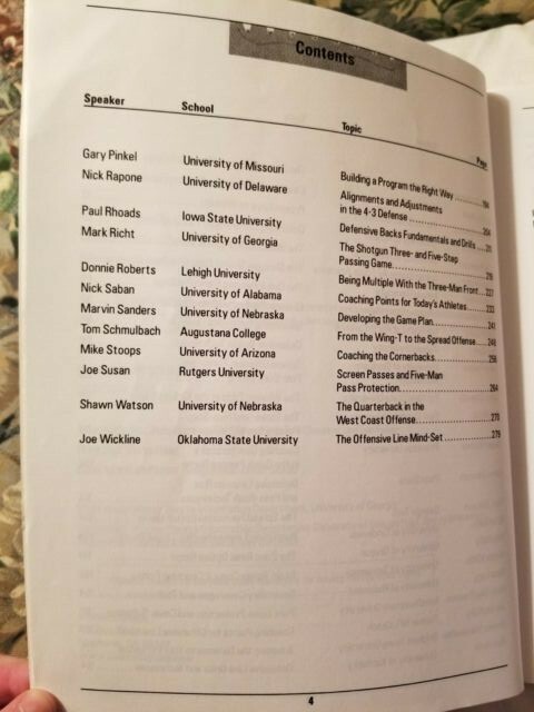 2009 Coach of the Year Clinics Football Manual (2009) Earl Browning