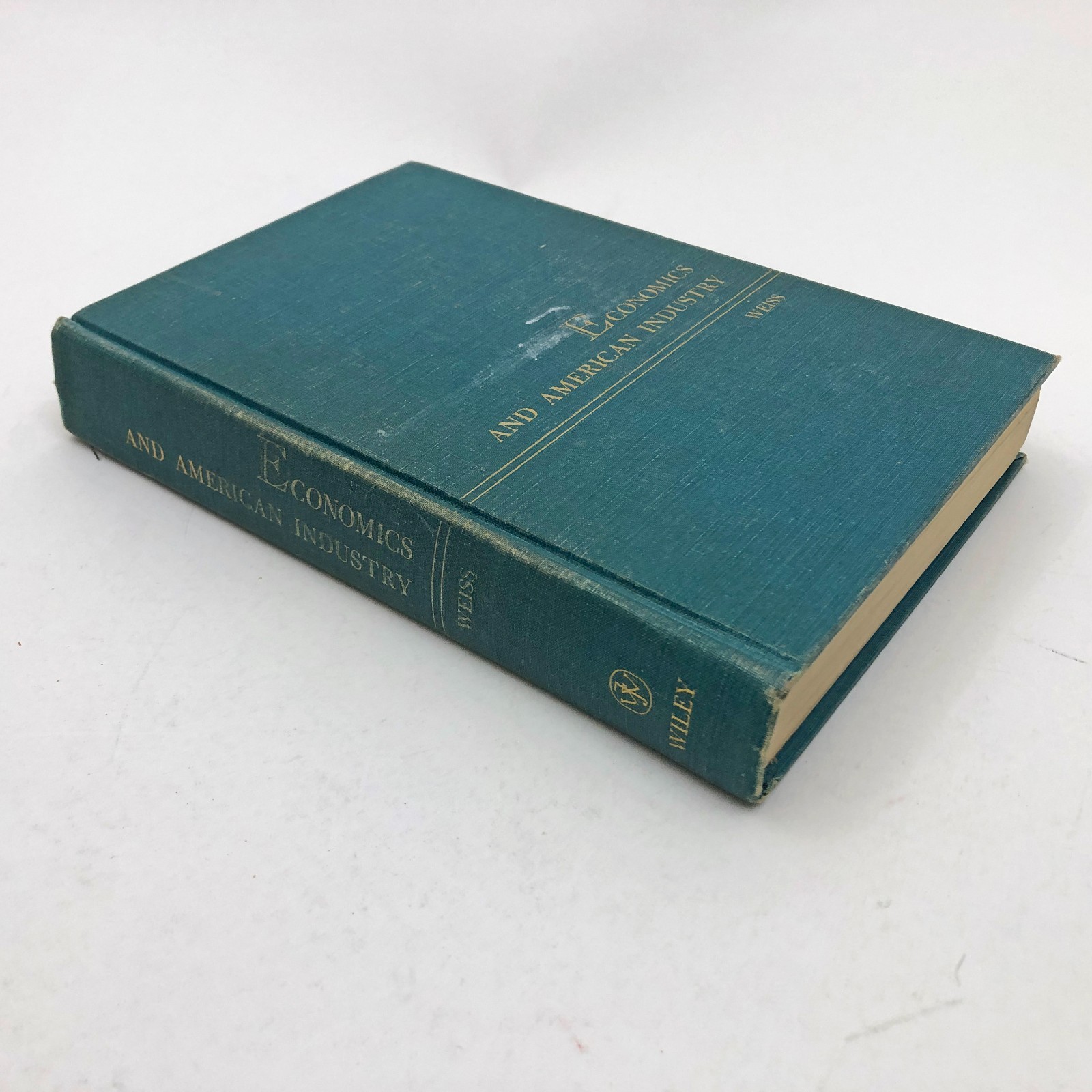 Economics and American Industry Hardcover Leonard W. Weiss 2nd Printing 1962