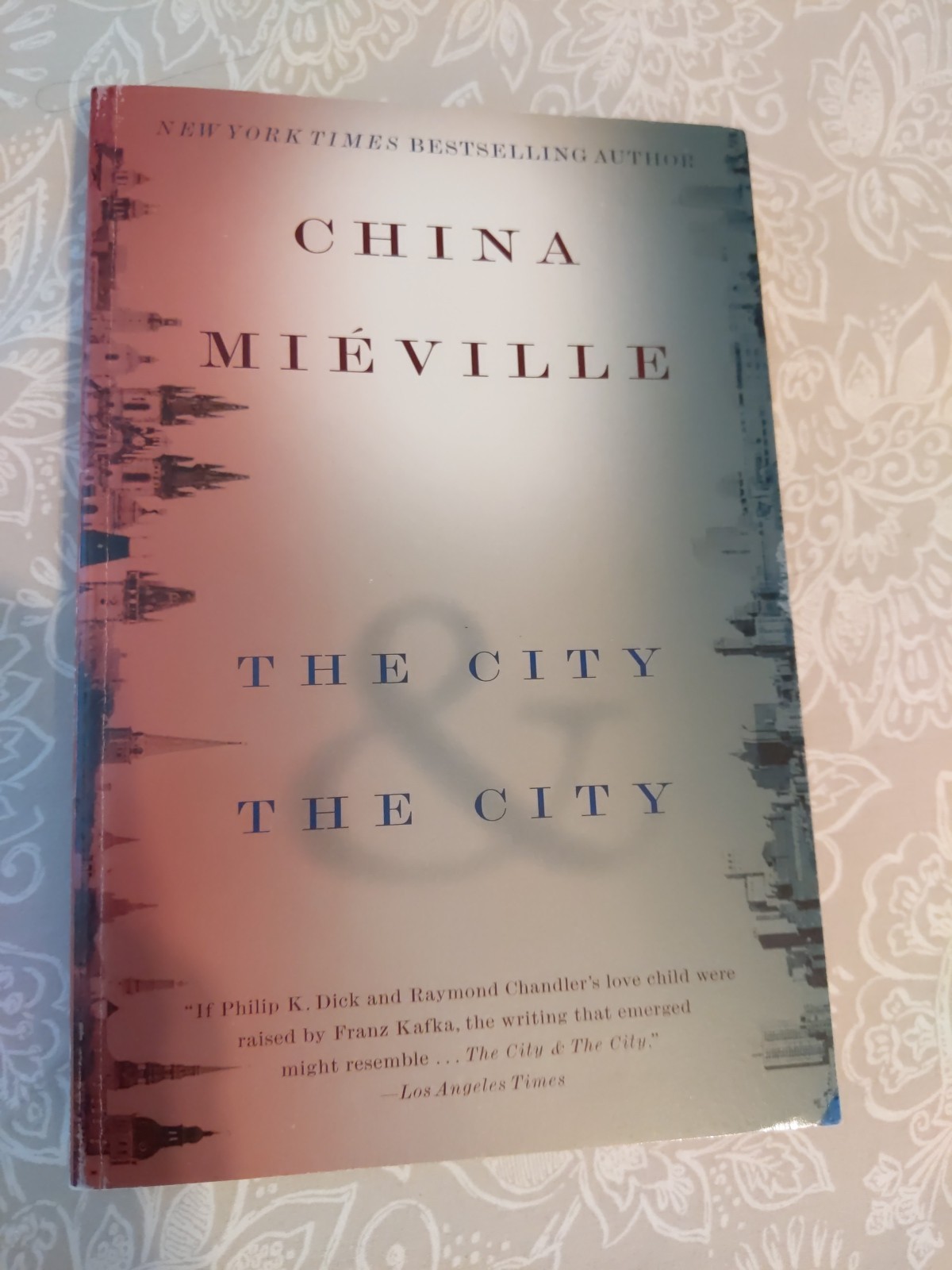 City and the City : A Novel by China Miéville (2010, Trade Paperback)