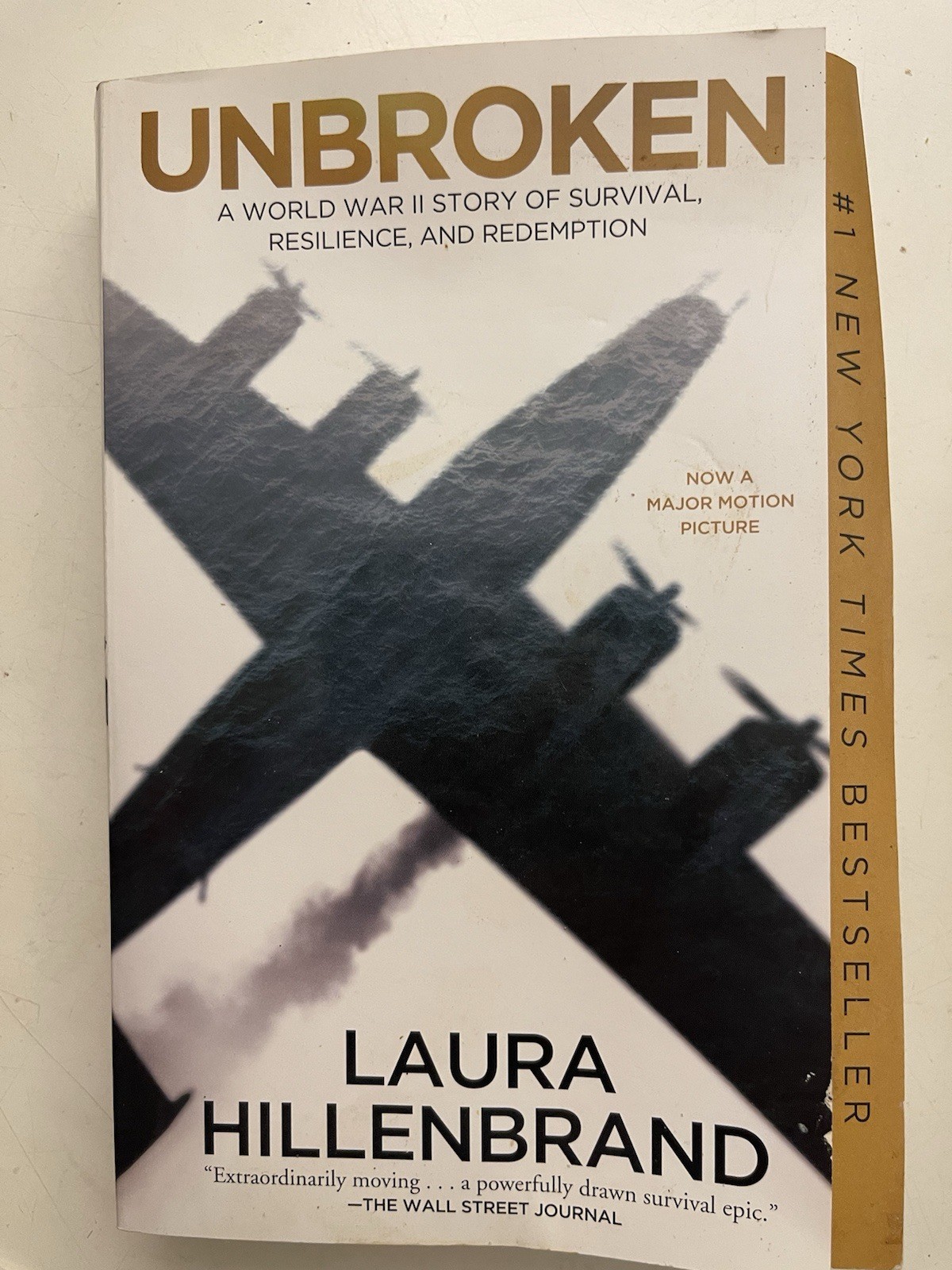 “Unbroken”New York Times Bestseller, 2010 Edition Paperback by Laura Hillenbrand