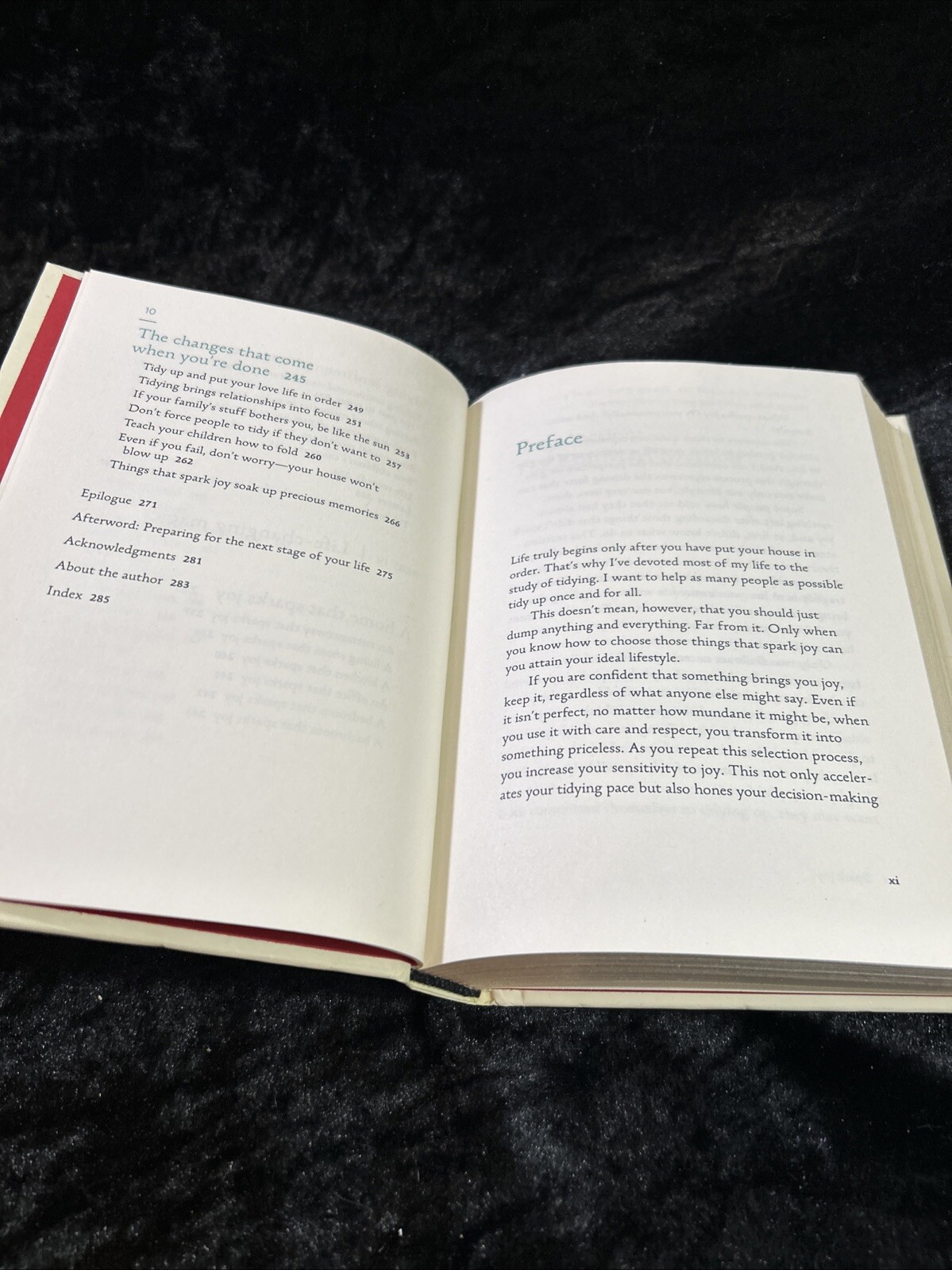 Spark Joy: Art of Organizing and Tidying Up – Marie Kondo – 2016 illust h/c
