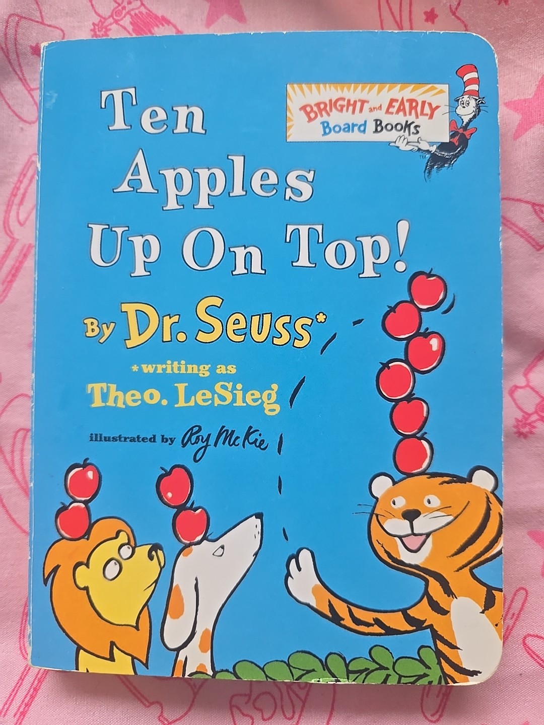 book for kids, Ten Apples Up On Top! (Bright & Early Board Books) NEW 📖