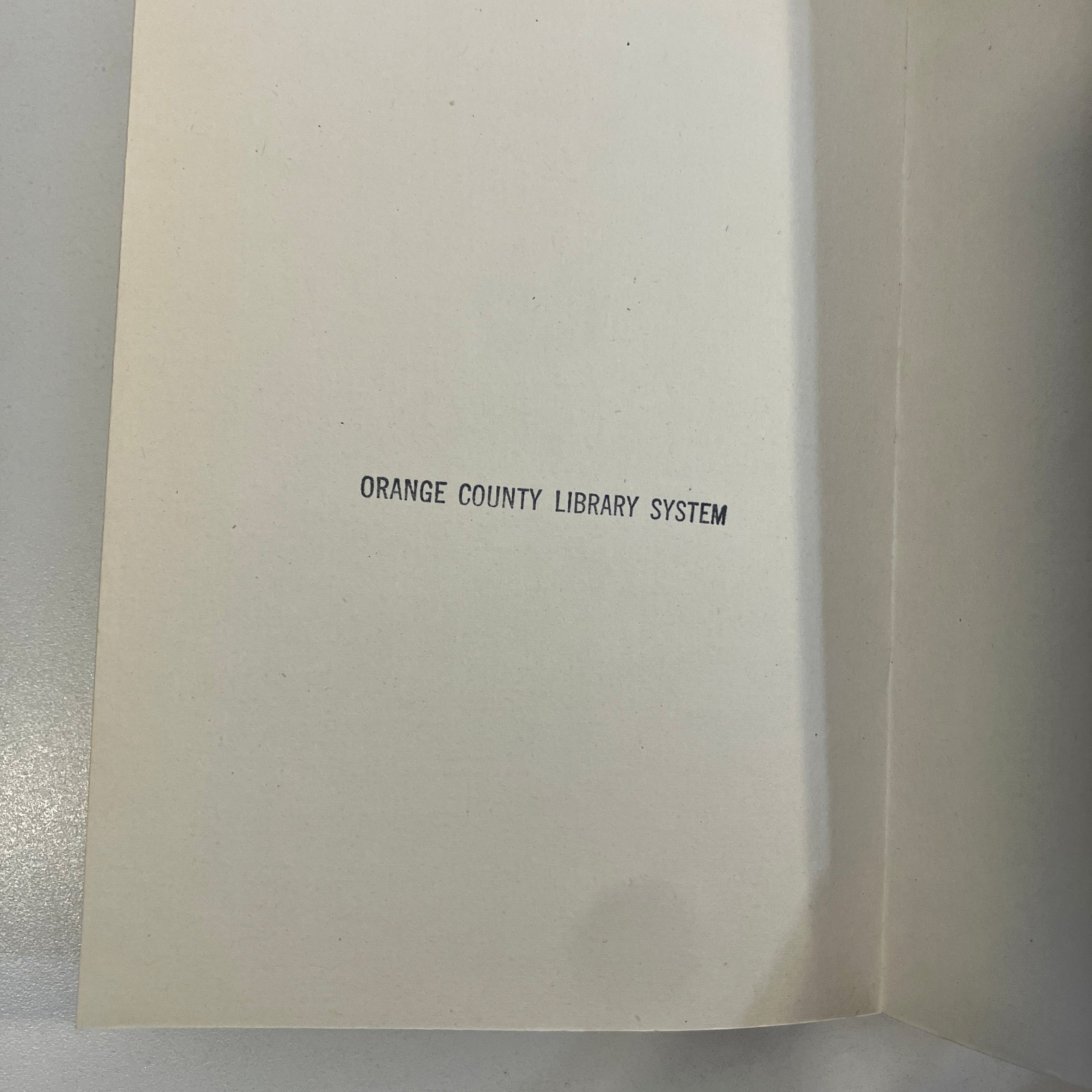 God with Revolver Poems 1979-82 by Rene Richard EX-LIBRARY Hanuman Books 1990 PB