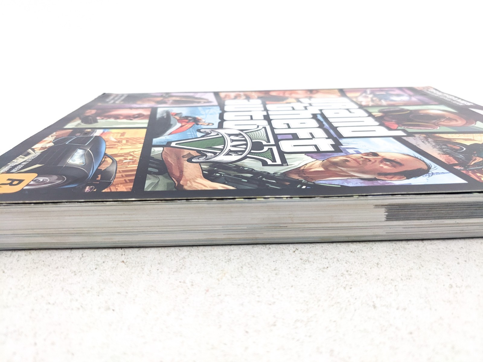 Grand Theft Auto V Strategy Guide Book by Brady Games PS3 & Xbox 360 Paperback
