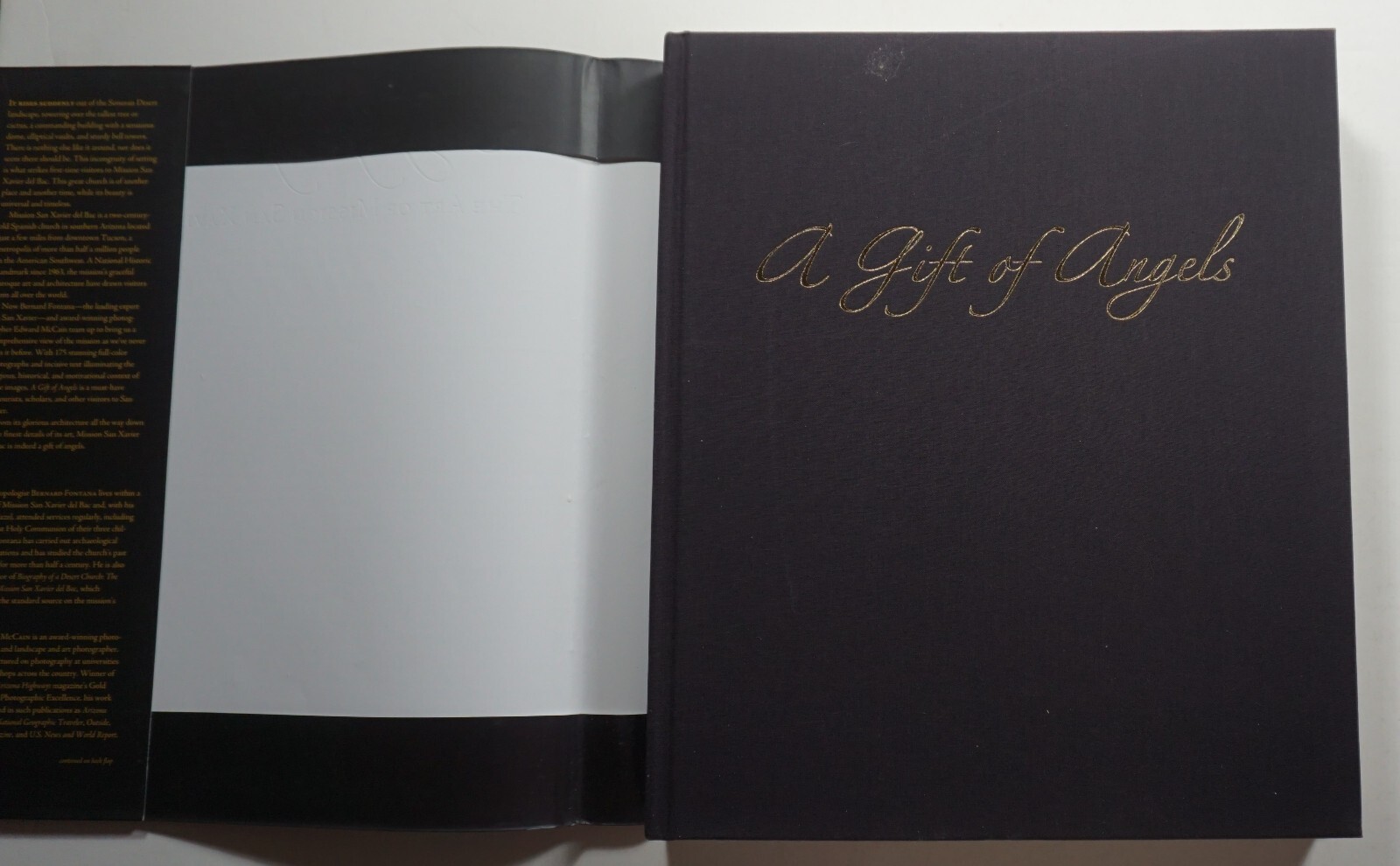 A Gift of Angels: The Art of Mission San Xavier del Bac 2010 Fontana SIGNED HCDJ