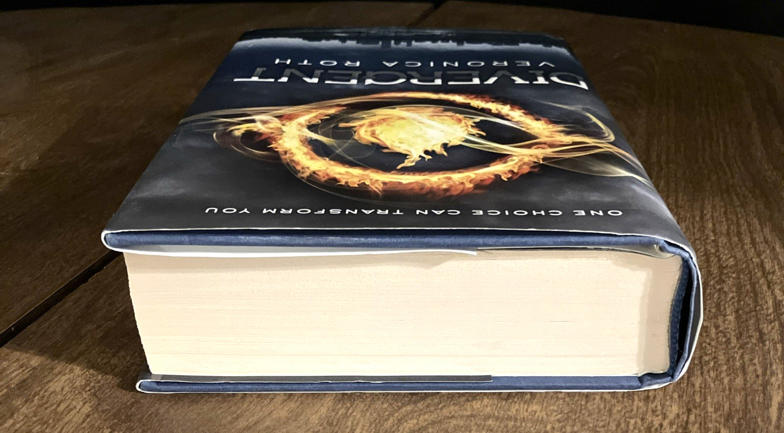 Veronica Roth, Divergent, 1st Edition, Poster, Hardcover, LIKE NEW (920)