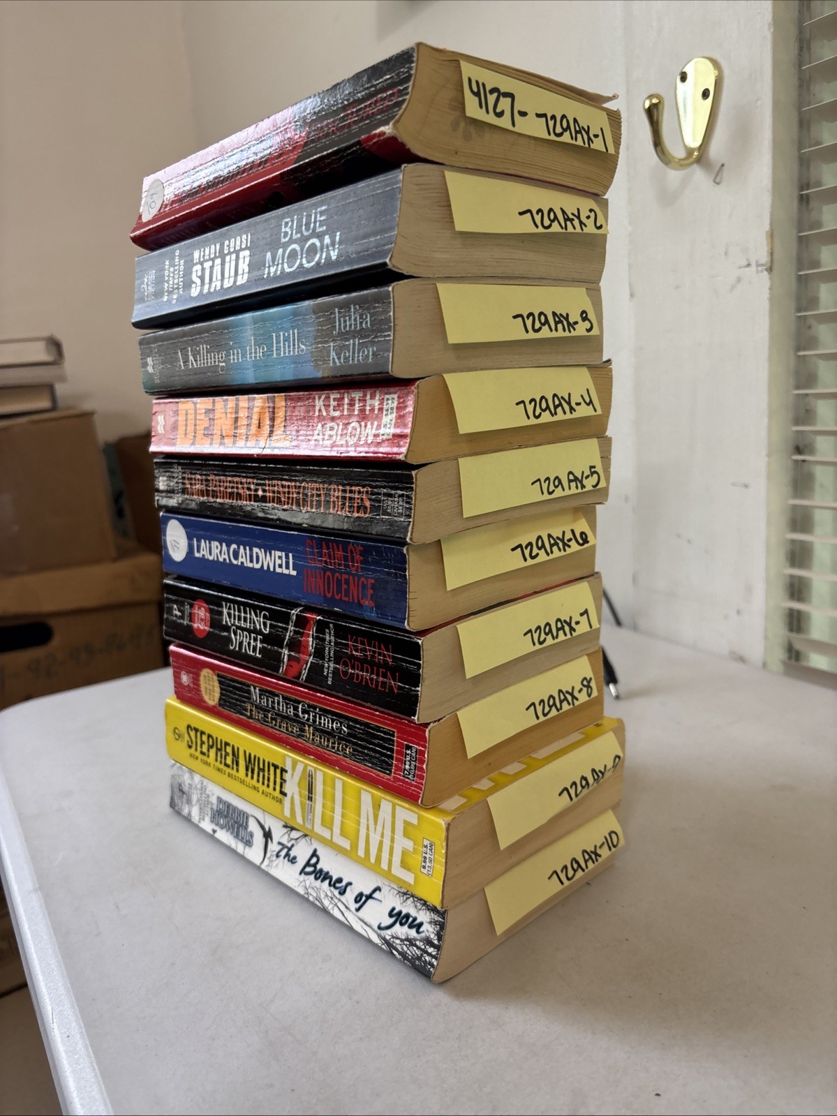 Lot of 10 – Mystery and Thrillers – Mixed Authors – FREE SHIPPING