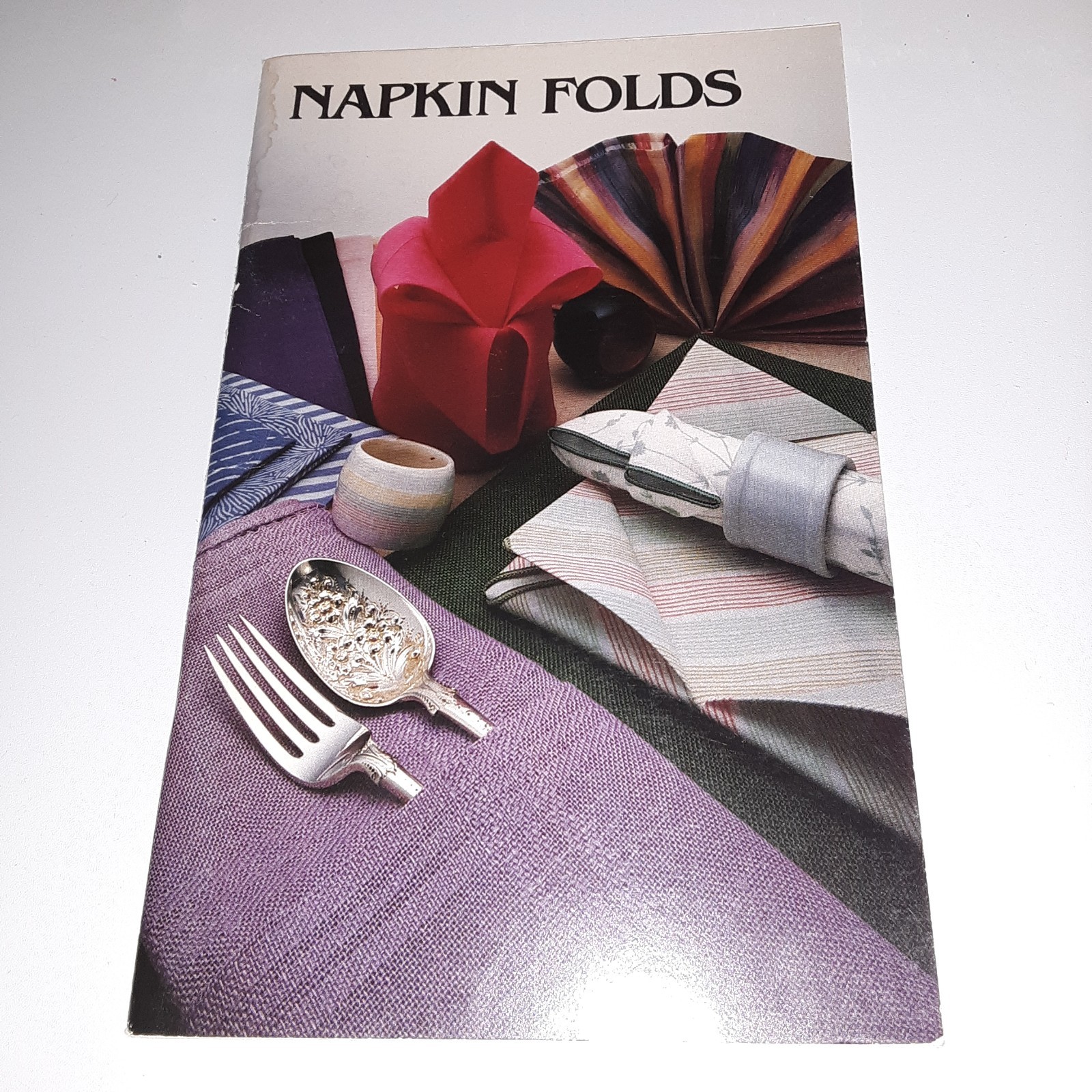 Vintage Napkin Folds Irena Chalmers 1982 paperback book