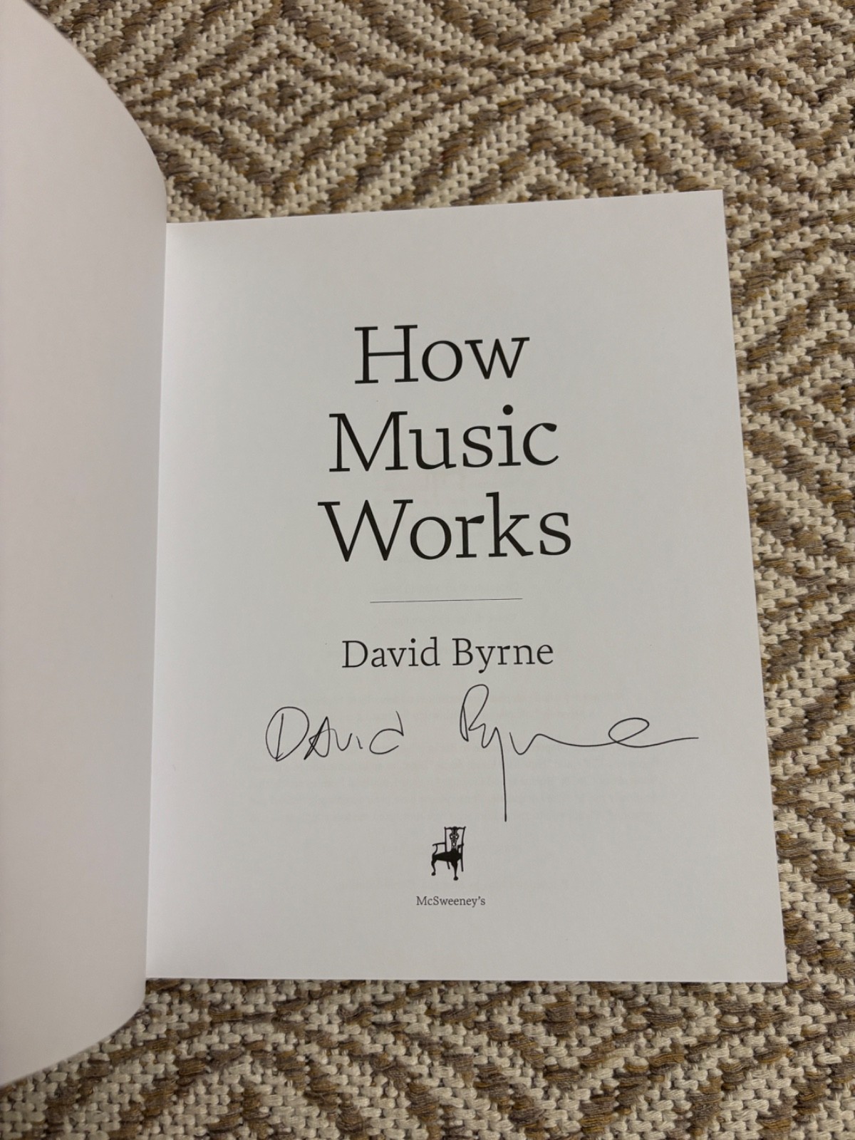 “HOW MUSIC WORKS” – 1ST. ED. SIGNED BY DAVID BYRNE