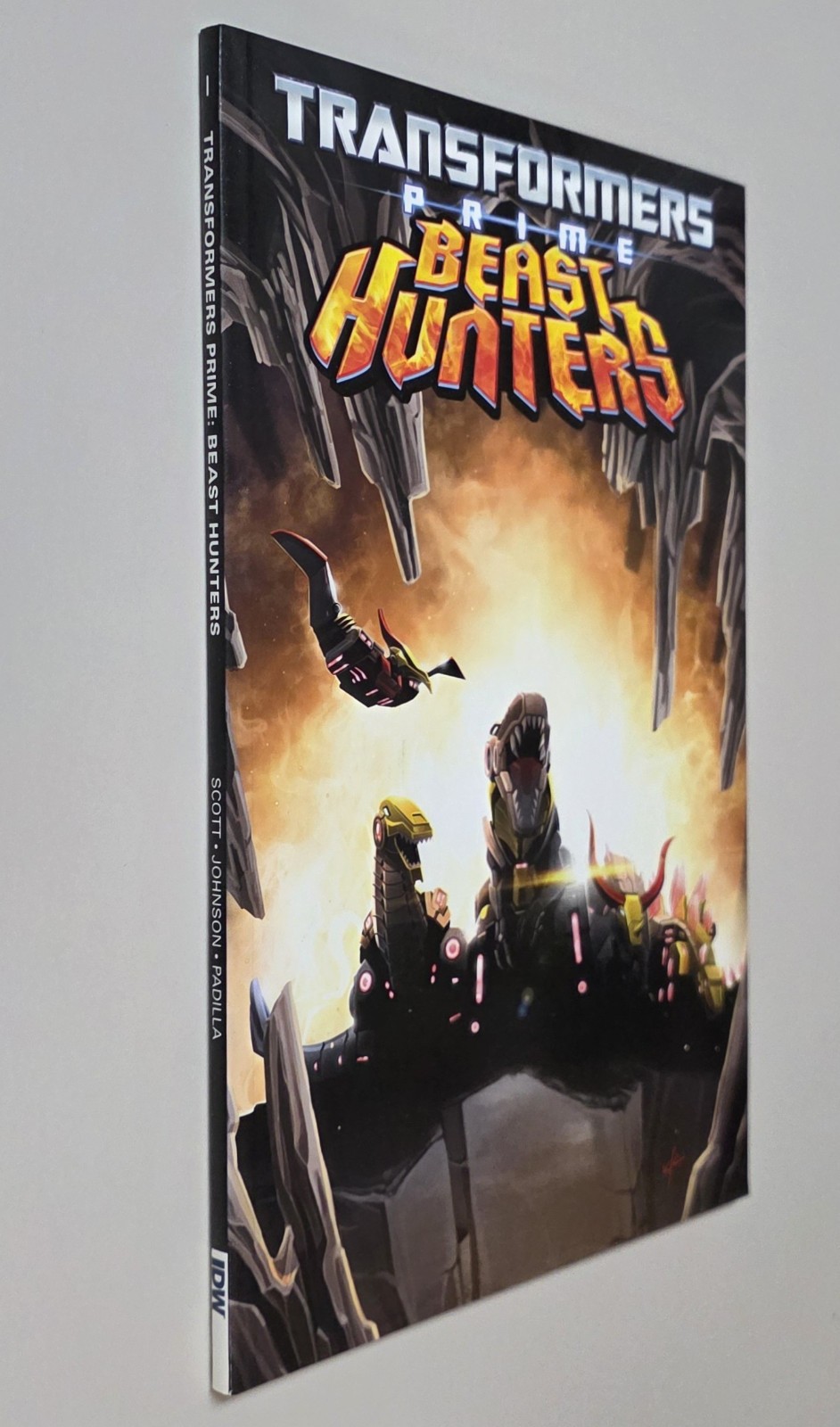 TRANSFORMERS PRIME: BEAST HUNTERS VOLUME 1 (IDW 2014 TPB SC TP GN)
