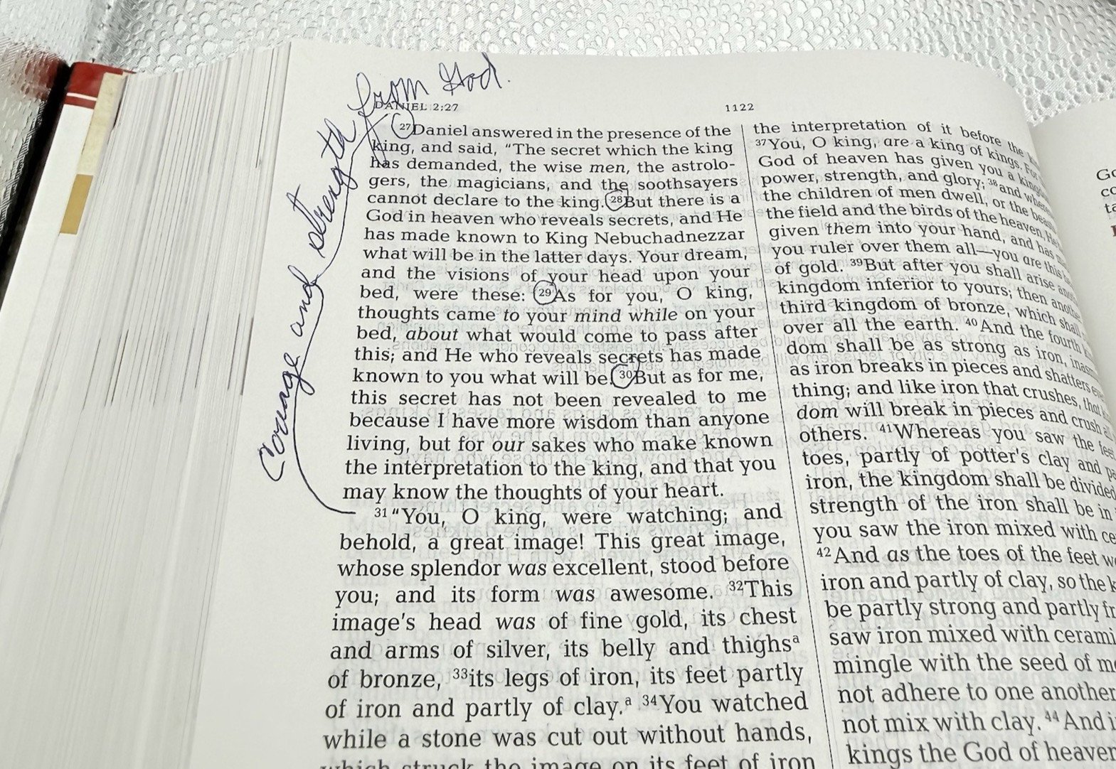Jeremiah Study Bible NKJV HC Book New King James Version Signed by Author LOOK