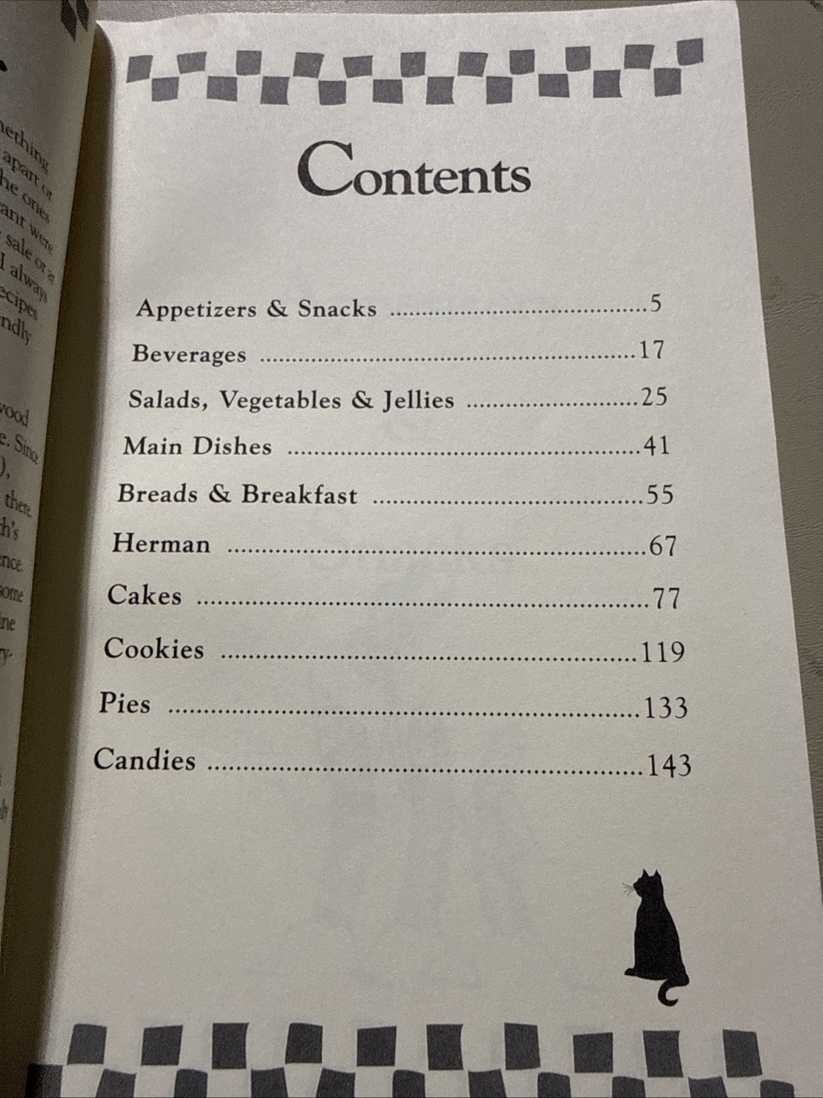 Potato Chip Cookies & Tomato Soup Cake: Recipes of Americana – Eberly 1992 PB