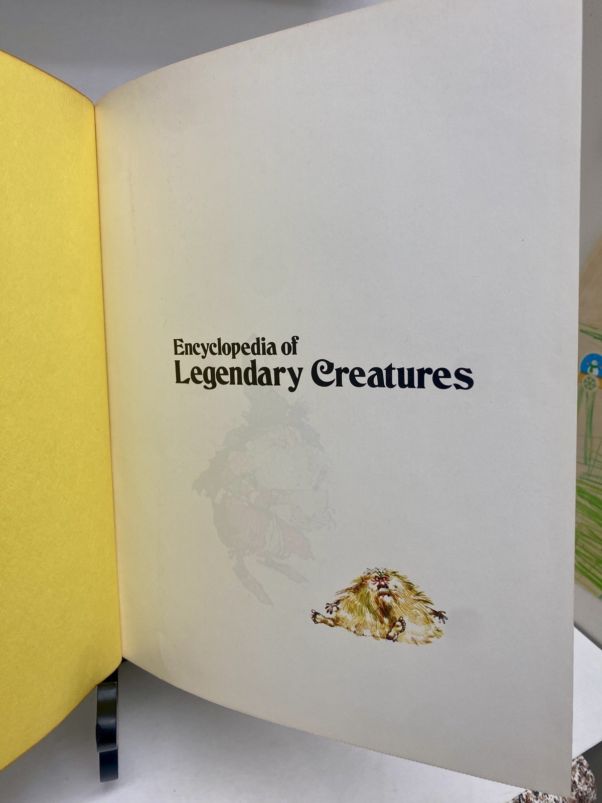 VTG Encyclopedia of Legendary Creatures Tom McGowen Illustrated Victor Ambrus 🔥