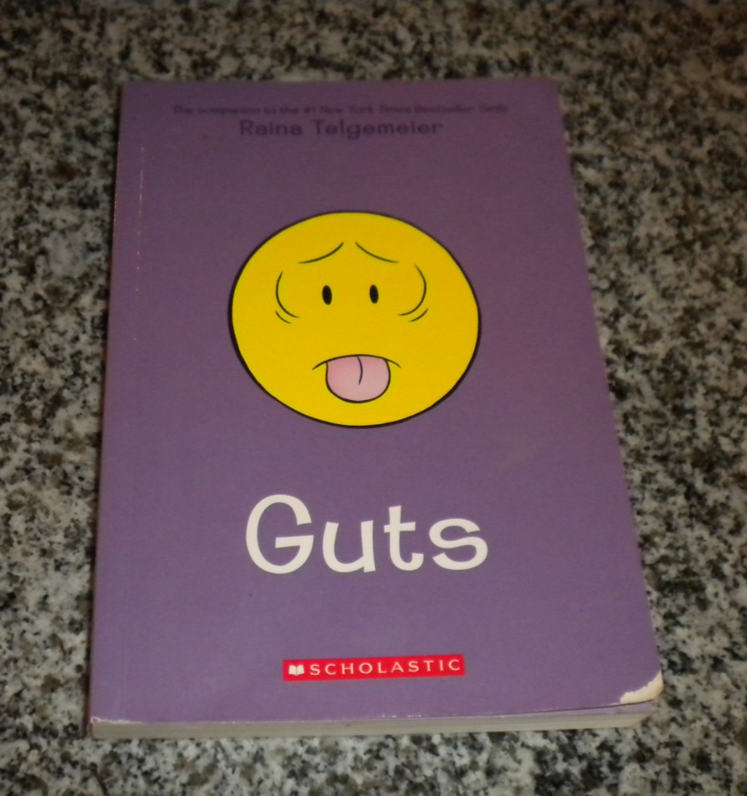 !Smile, Sisters, and Guts: The Box Set (Quantity Pack)