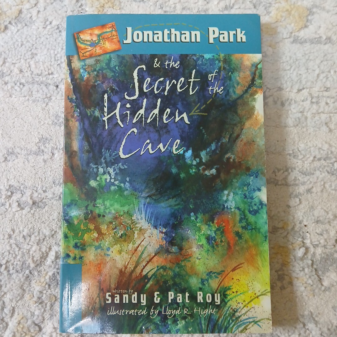9 Juvenile Fantasy, Mystery, And Drama Novels: 39 Clues, Wonder, Polaris, Etc.