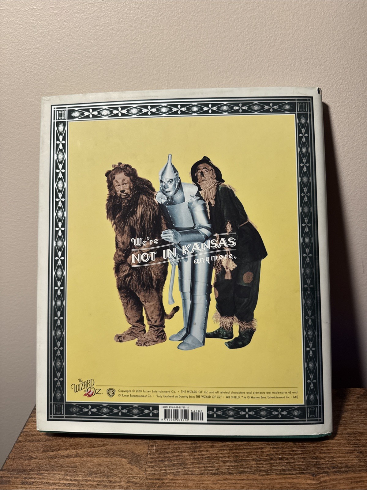 The Wizard of Oz: Official 75th Anniversary Companion Book w/ Memorabilia DS20