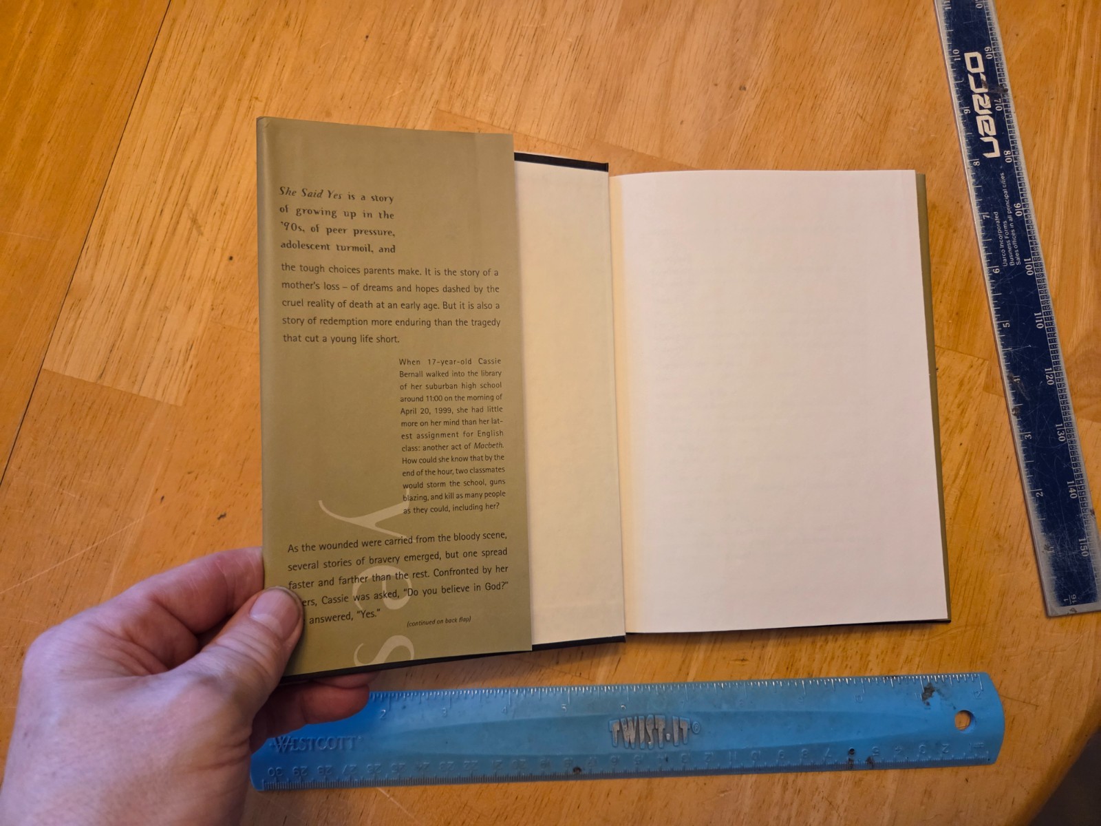 She Said Yes : The Unlikely Martyrdom of Cassie Bernall by Misty Bernall (1999,