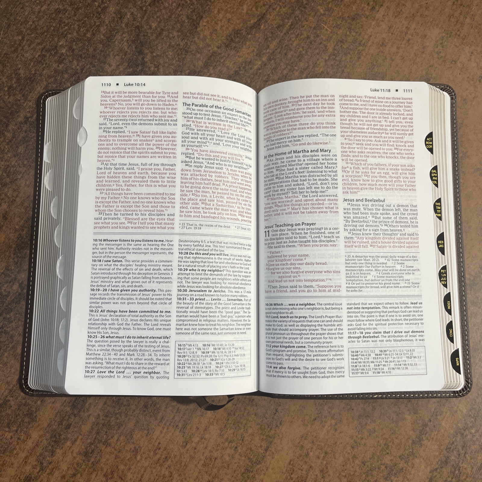 ** NIV Foundation Study Bible Thumb Indexed – Brown LeatherSoft
