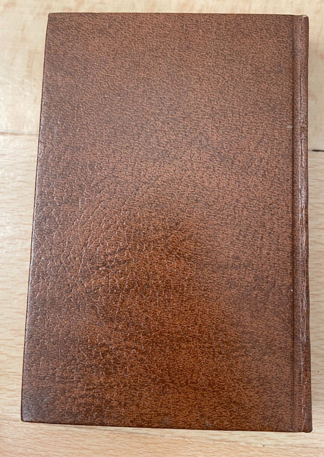 A DICKENS ANTHOLOGY. HARDCOVER – 13 BY 10 CM. 158 PAGES