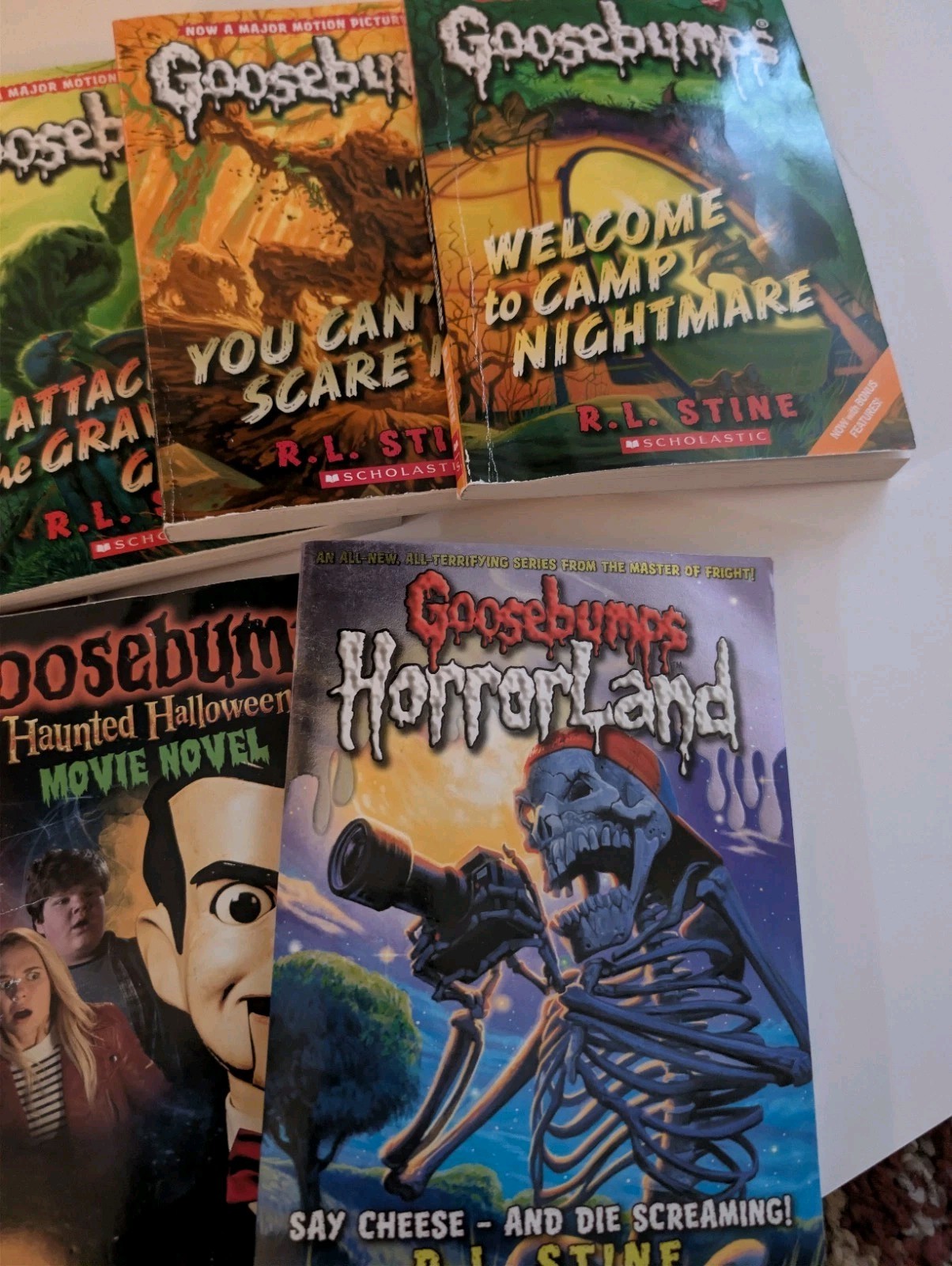 R.L. Stine Goosebumps PB Book Lot Of 10 Ages 9-12 Film/TV Adaptation Horror