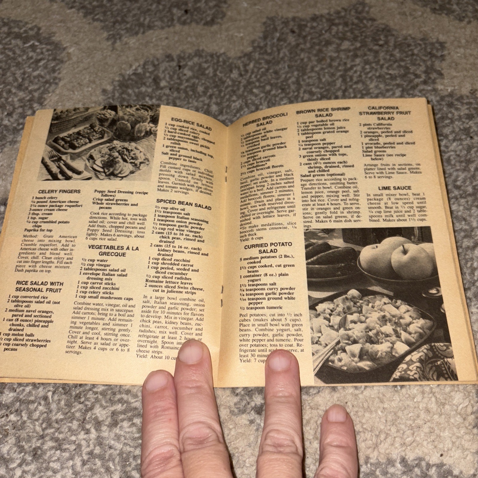 Vintage 1982 300 Sensational Salads Recipe Book by Lucinda Hollace Berry