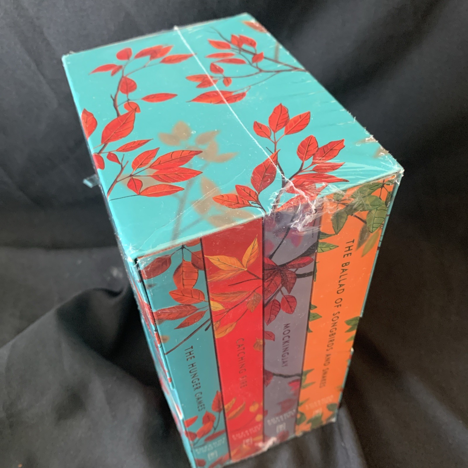 NEW SEALED! Hunger Games Box Set DELUXE EDITION w/ Stencil Edges Suzanne Collins