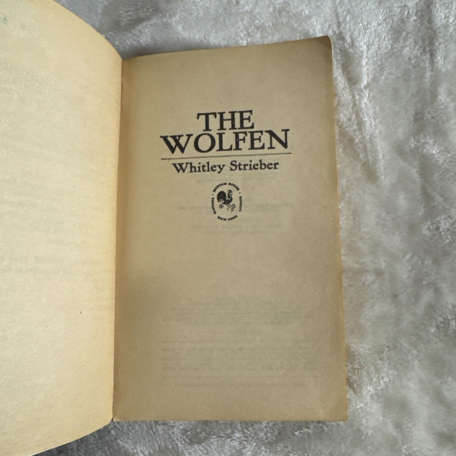 The Wolfen – Whitley Strieber (Paperback, 1979)