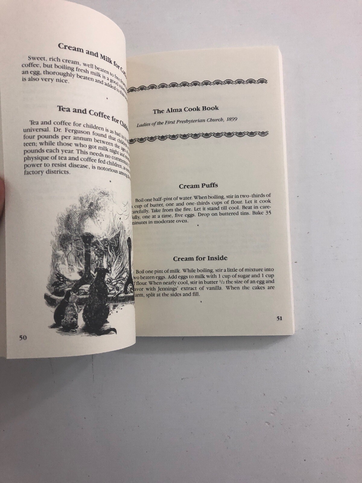 Christmas in Michigan : Tales and Recipes – Carole Eberly (1987, Paperback)