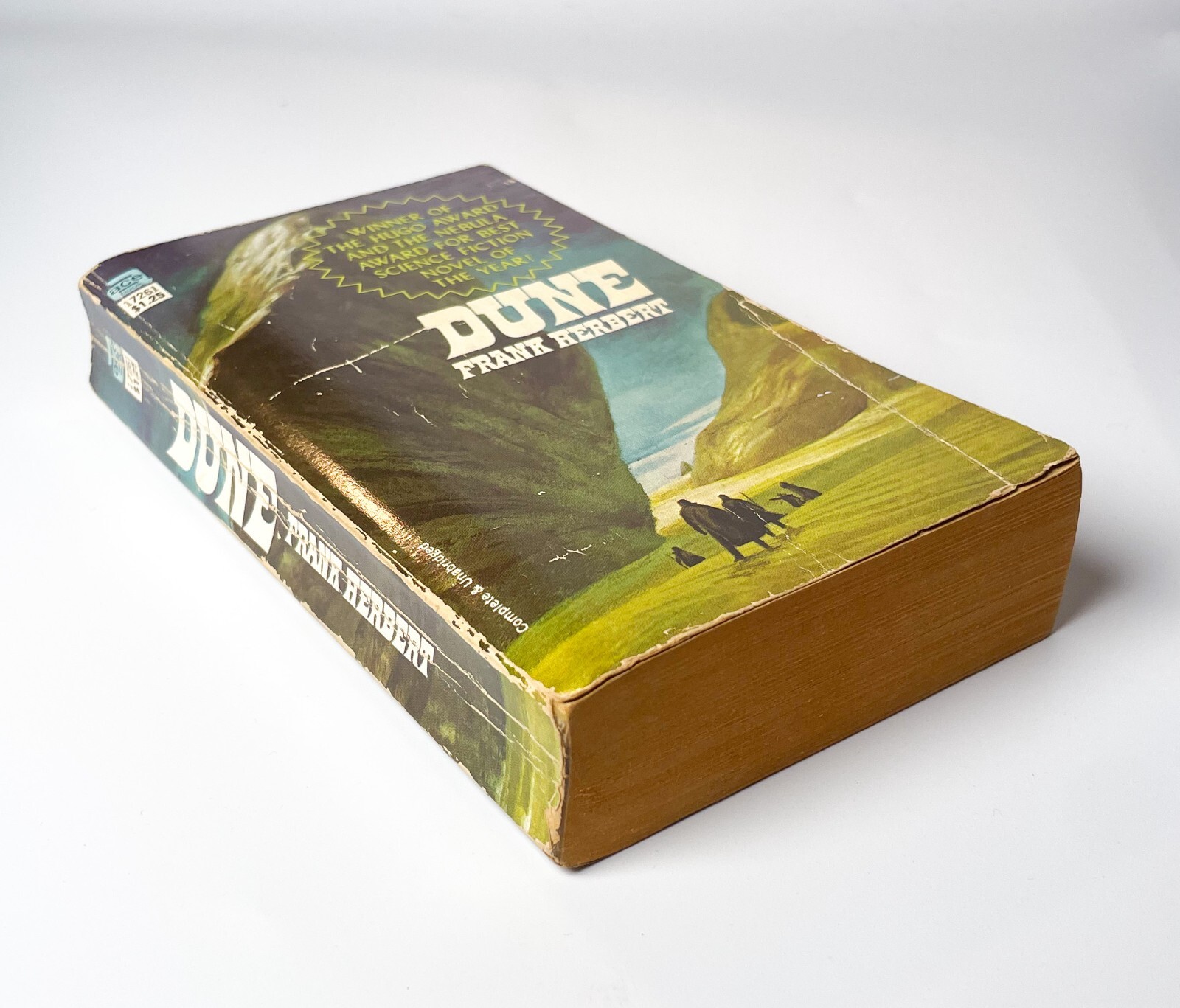 Dune by Frank Herbert Ace Books 1965 $1.25 Paperback