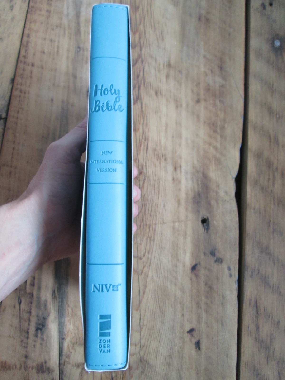 NEW Internatioal Version NIV Value Thinline Bible Leathersoft Teal Turquoise