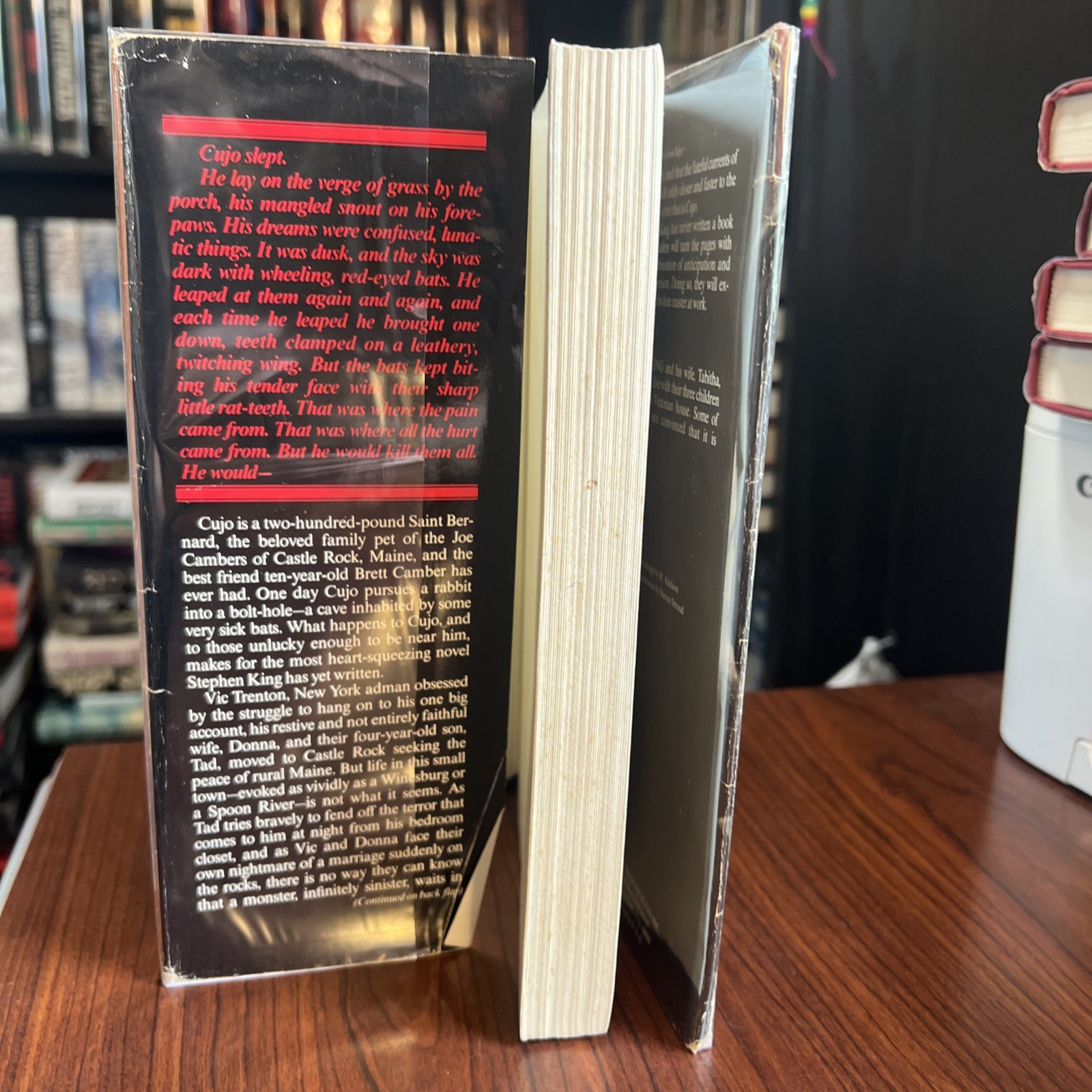 Stephen King, CUJO, 1981 HC/DJ Viking Press BOMC Hardcover