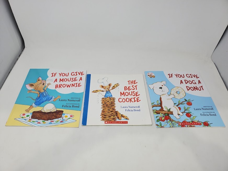 Lot of 8 If You Give a Mouse A Cookie Series Books by Laura Numeroff “RANDOM”