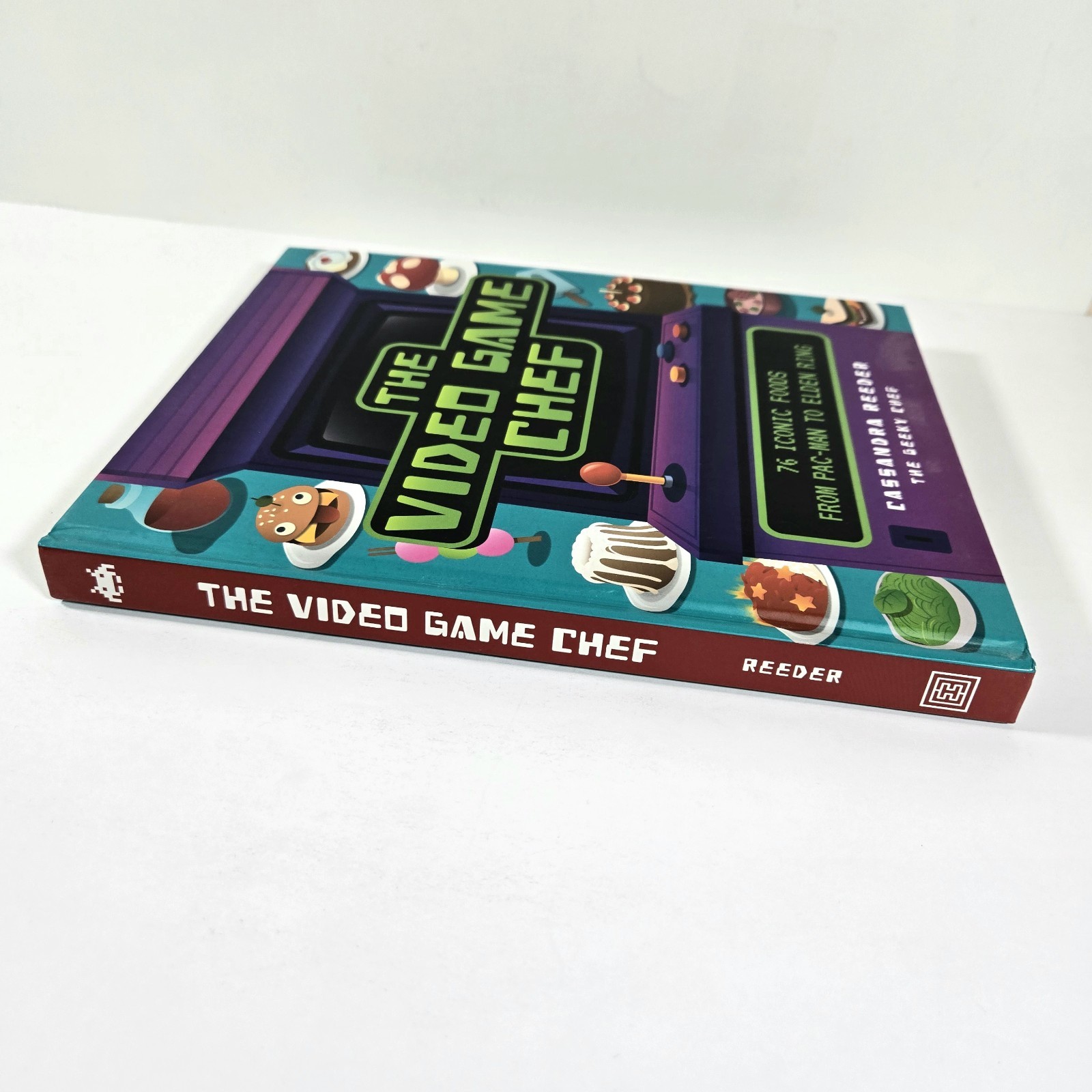 VIDEO GAME CHEF : 76 ICONIC FOODS FROM PAC-MAN TO ELDEN RING BY CASSANDRA REEDER