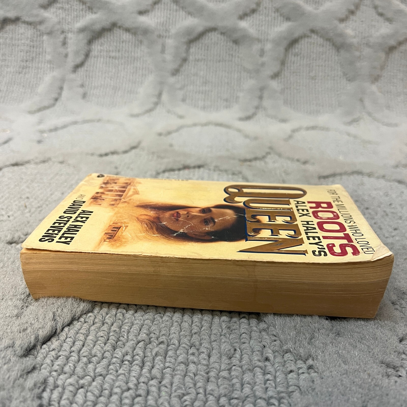 Queen Classic Drama Paperback Book by Alex Haley from Avon Books 1994