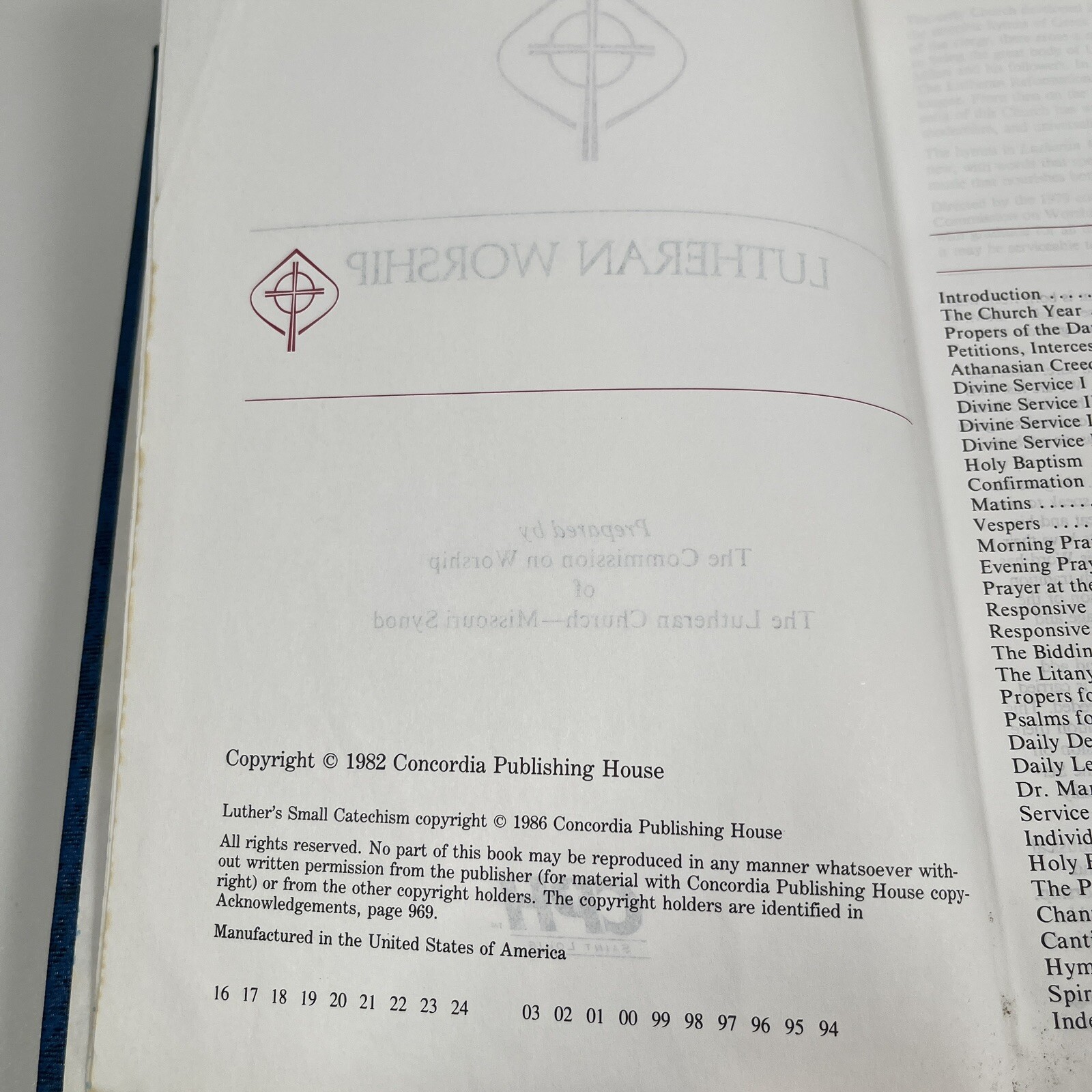Lutheran Worship 1986 Concordia Publishing House *Back 3-4 Pages Water Damage