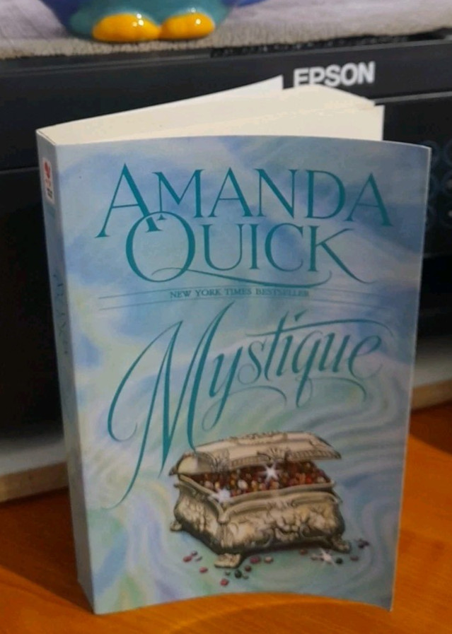 Mystique by Amanda Quick – 17cm paperback ROMANCE book ISBN 9780553571592