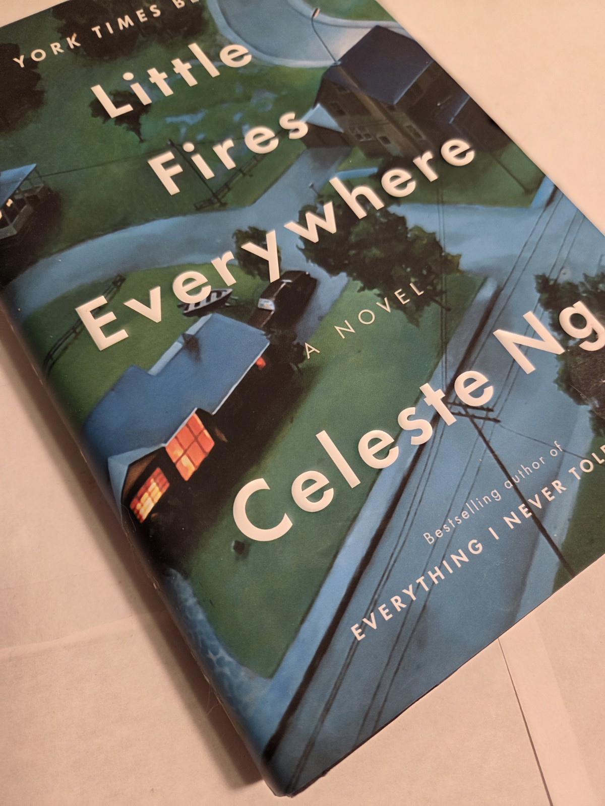​Little Fires Everywhere – Celeste Ng (Hardcover, 2017) Very Good