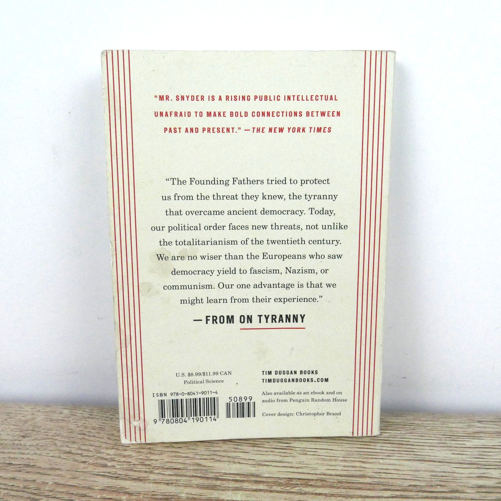 On Tyranny: Twenty Lessons from the Twentieth Century By Timothy Snyder PB