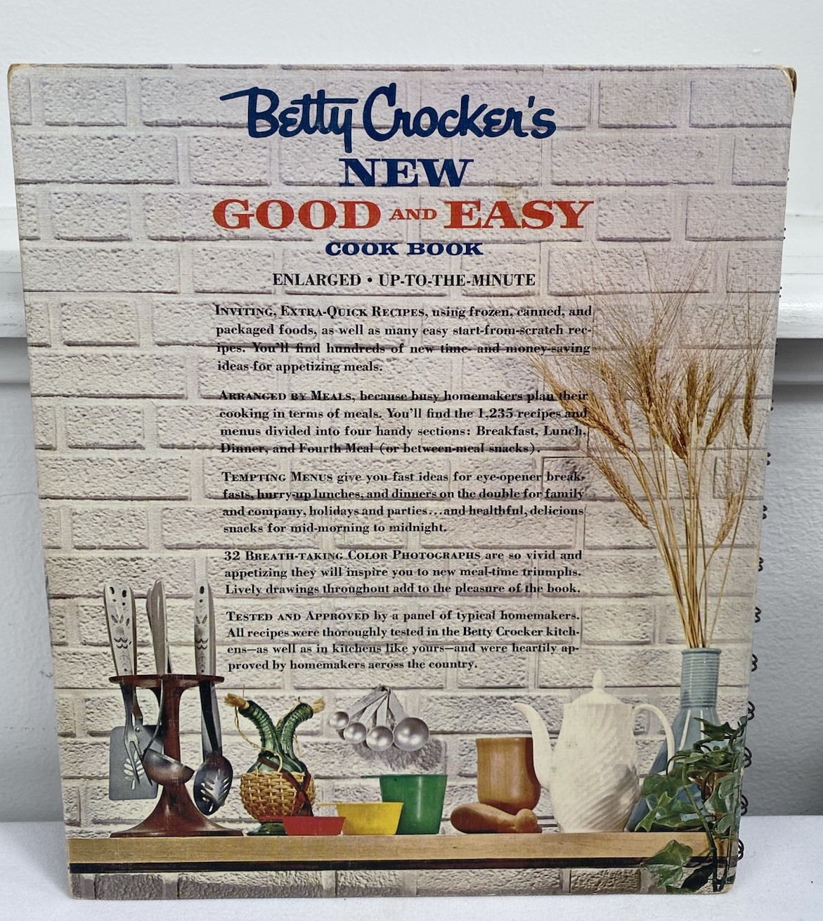 Betty Crocker’s New Good And Easy Cook Book First Edition 7th Printing 192 Pages