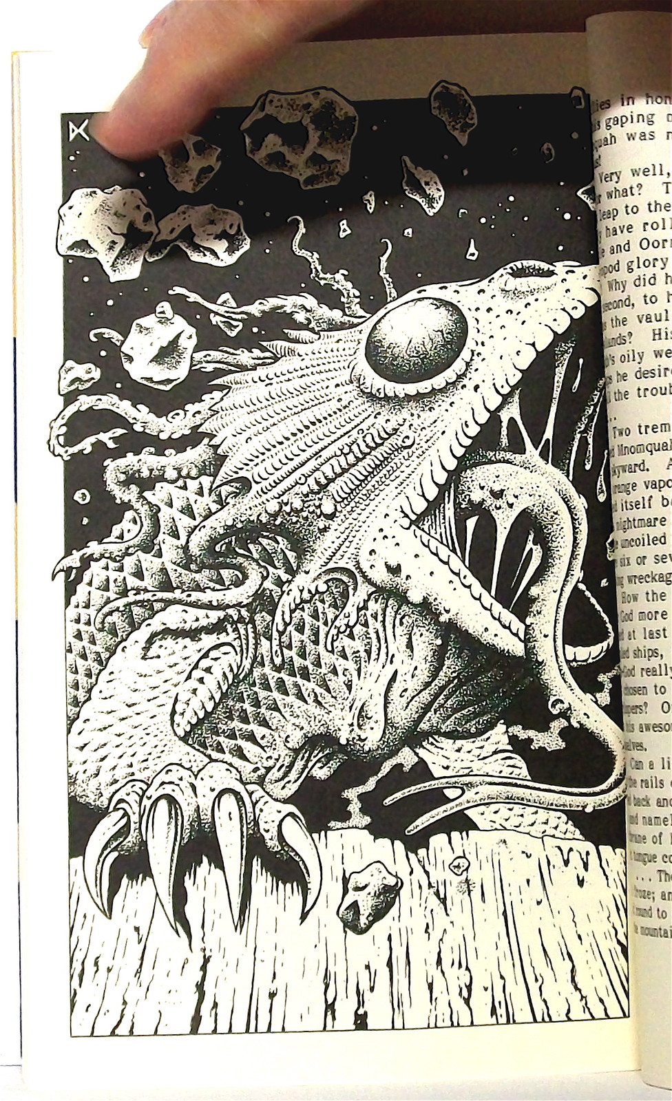 BRIAN LUMLEY’s MAD MOON OF DREAMS— 1st ed. trade pb (S&S in HPL’s Dreamworld)