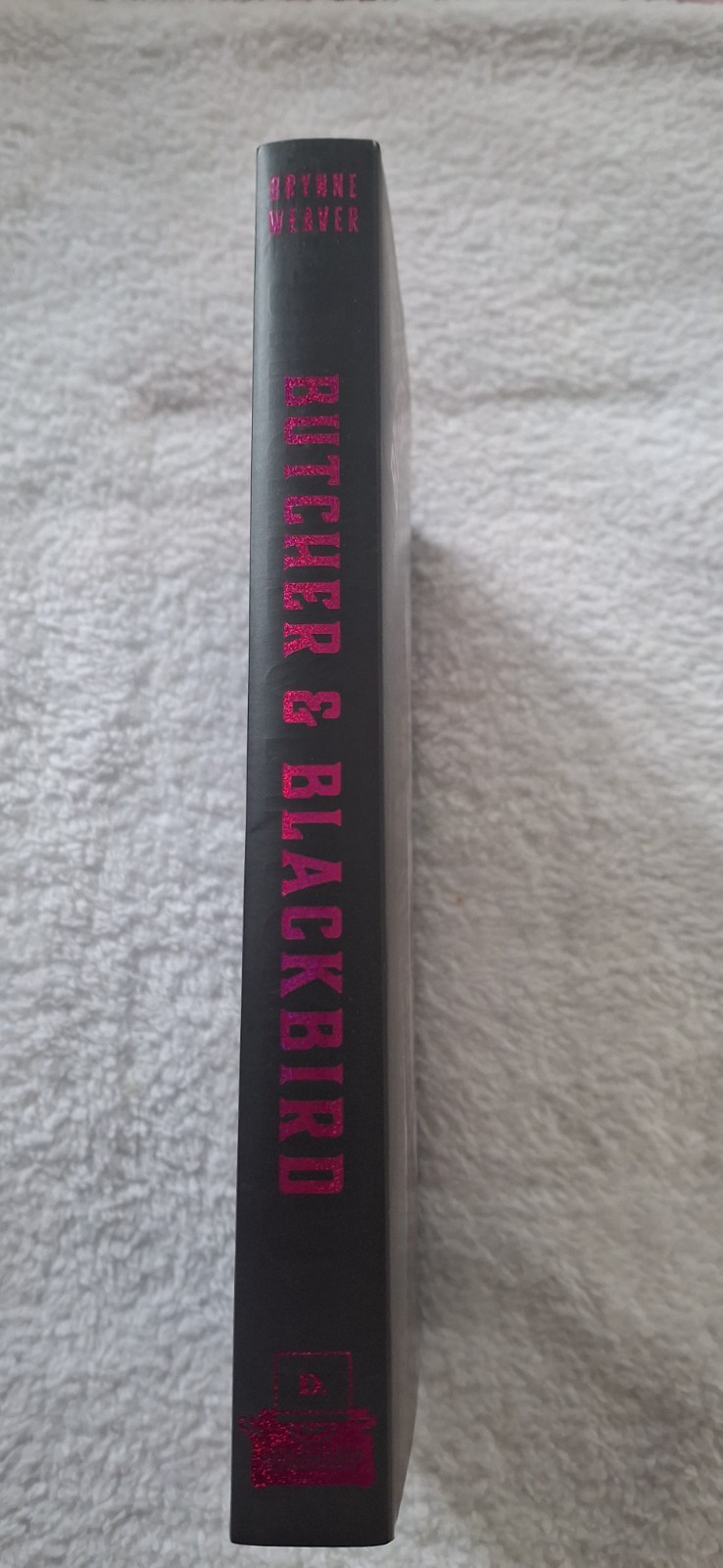 SIGNED Butcher & Blackbird Brynne Weaver BOOKISH HC Stenciled w/Sticker Sealed