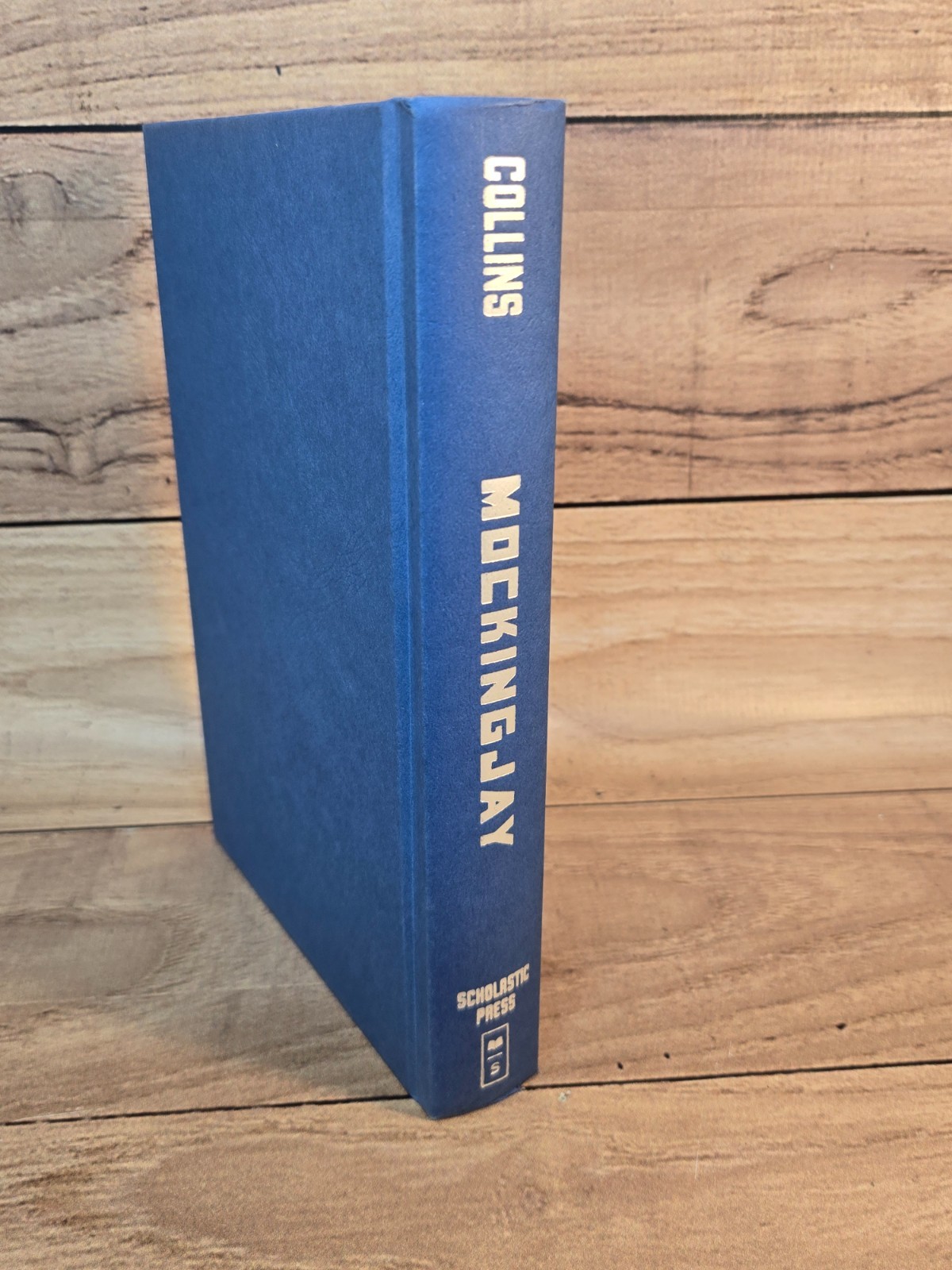Mockingjay (Final Hunger Games) By Suzanne Collins 1st ED. 2010 Hardcover Book