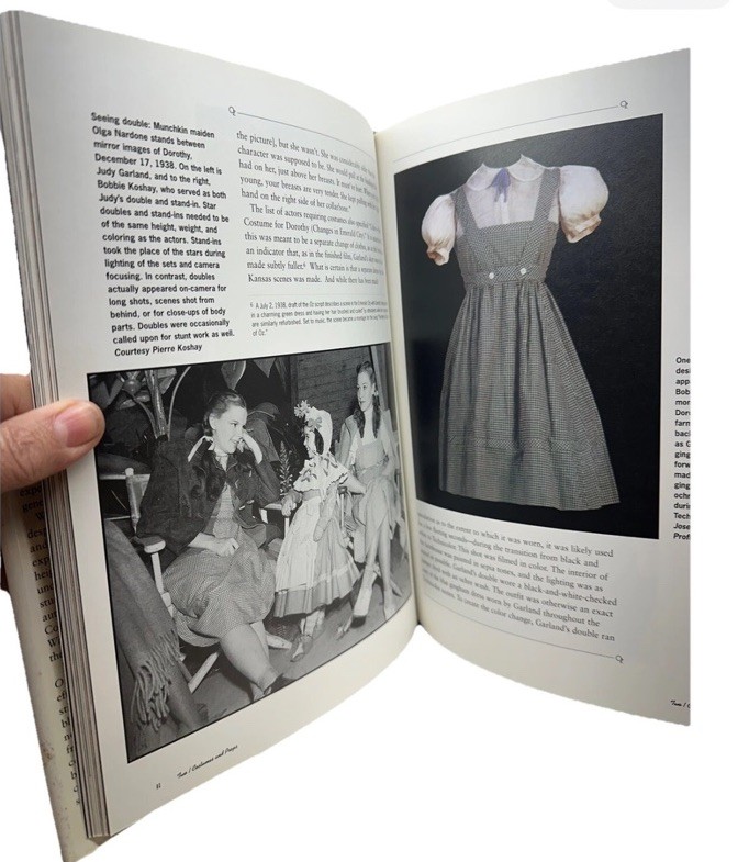 The Wizardry of Oz The Artistry and Magic of 1939 Classic HardCover Book Read