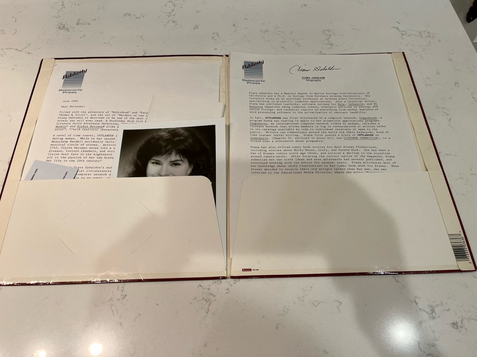 Diana Gabaldon Outlander Original Delacorte Press Reviewer Kit Book 1 – 1991