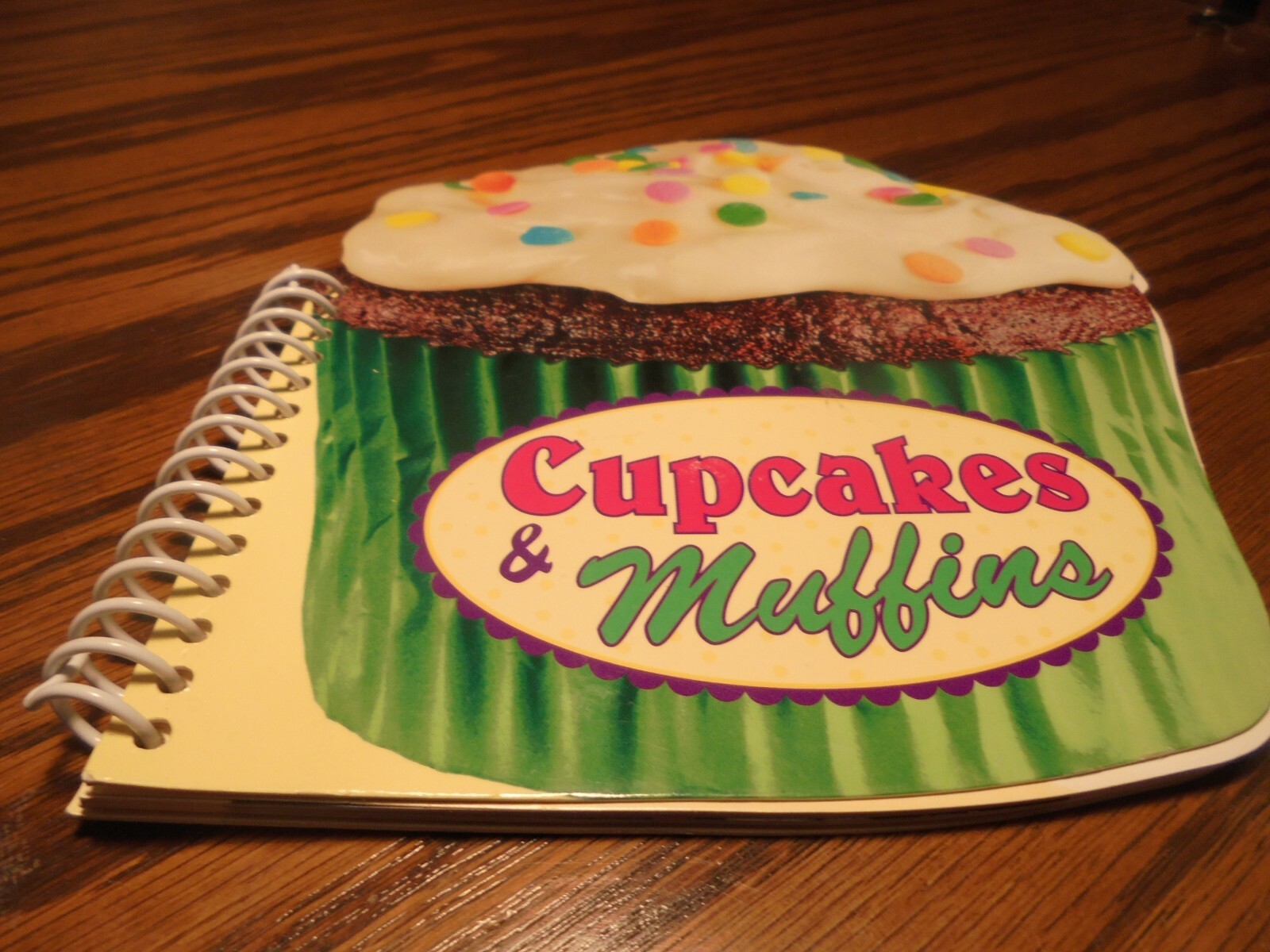 Cupcakes & Muffins 2005 Recipe Board Book Collectible Spiral Bound Cooking L25