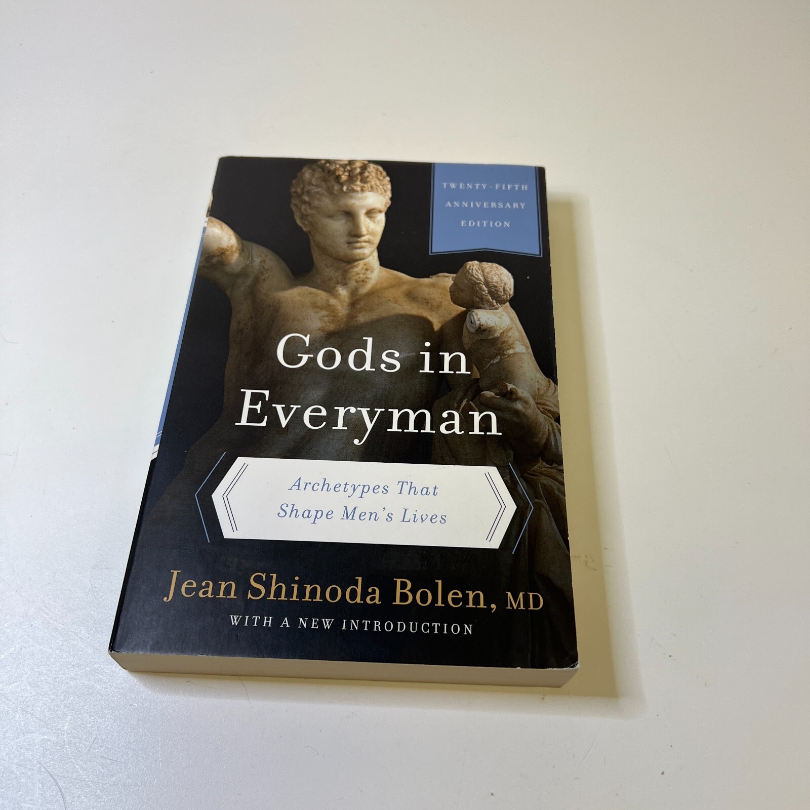 Gods in Everyman: Archetypes That Shape Men’s Lives by Jean Shinoda Bolen (Engli