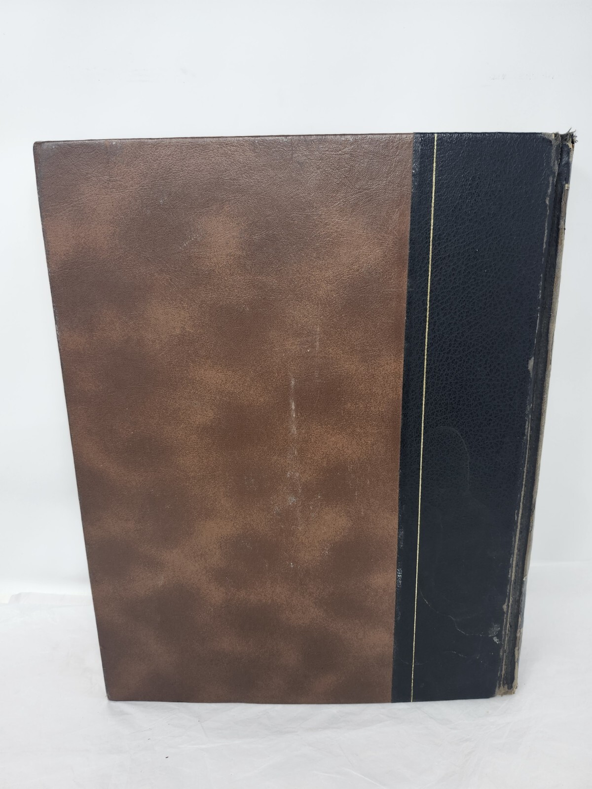 The World Book Atlas 1971 Hard Cover Maps Populations Moon Photos 392 Pages