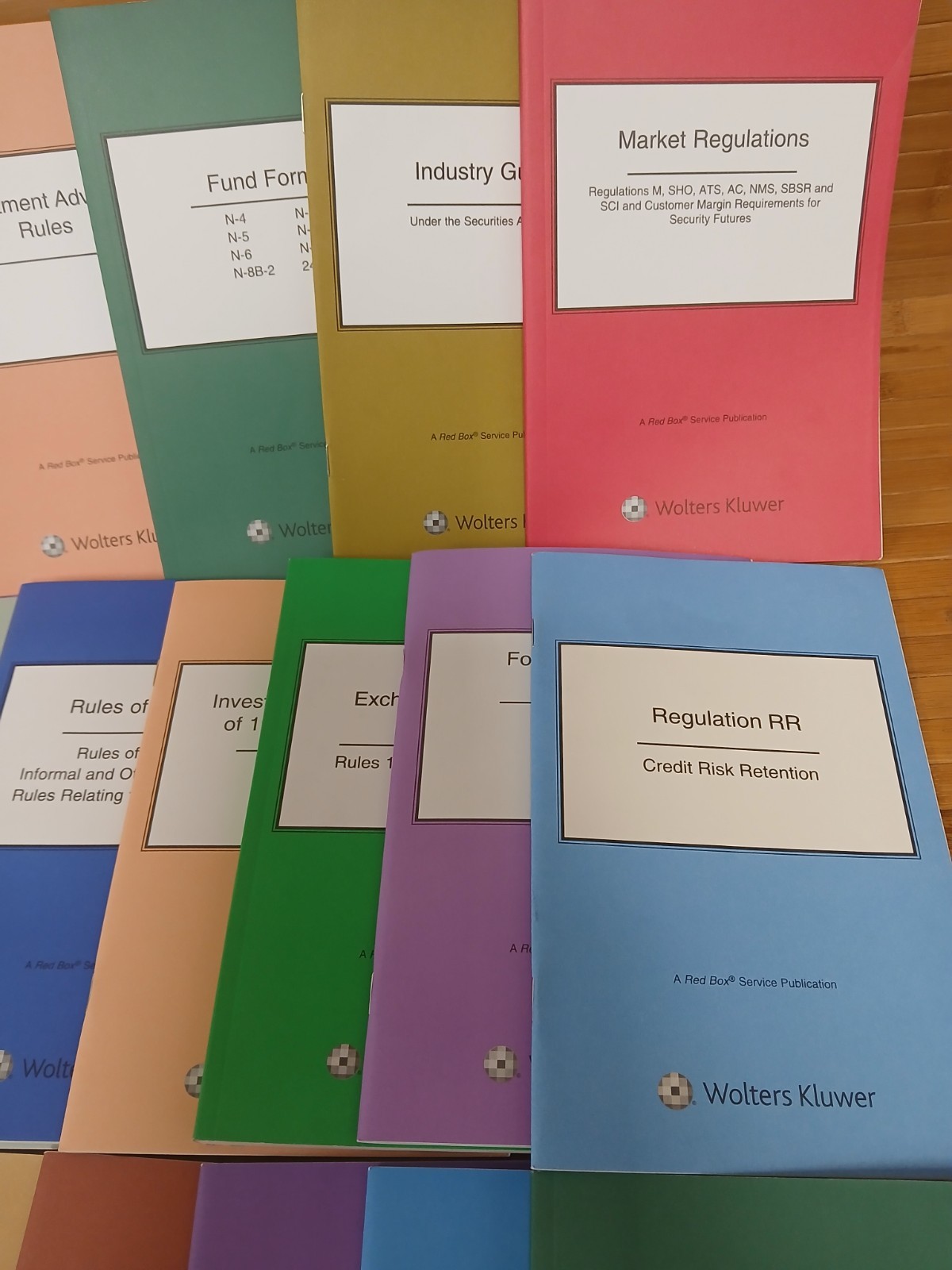 Lot of 17 Wolters Kluwer Securities & Exchange 2021 Books + 6 Extra