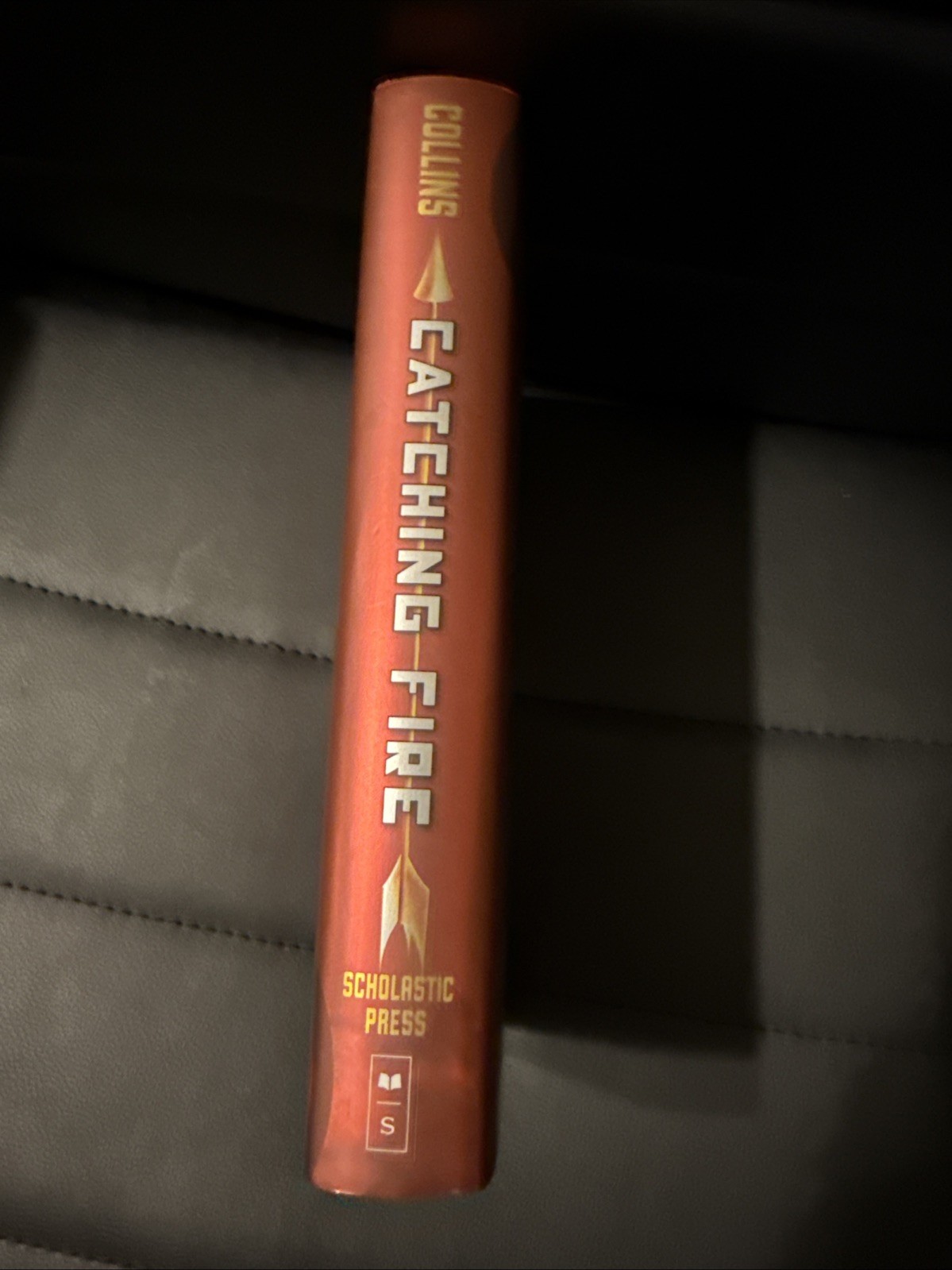 Catching Fire (Hunger Games, Book Two) by Suzanne Collins (2009, Hardcover)